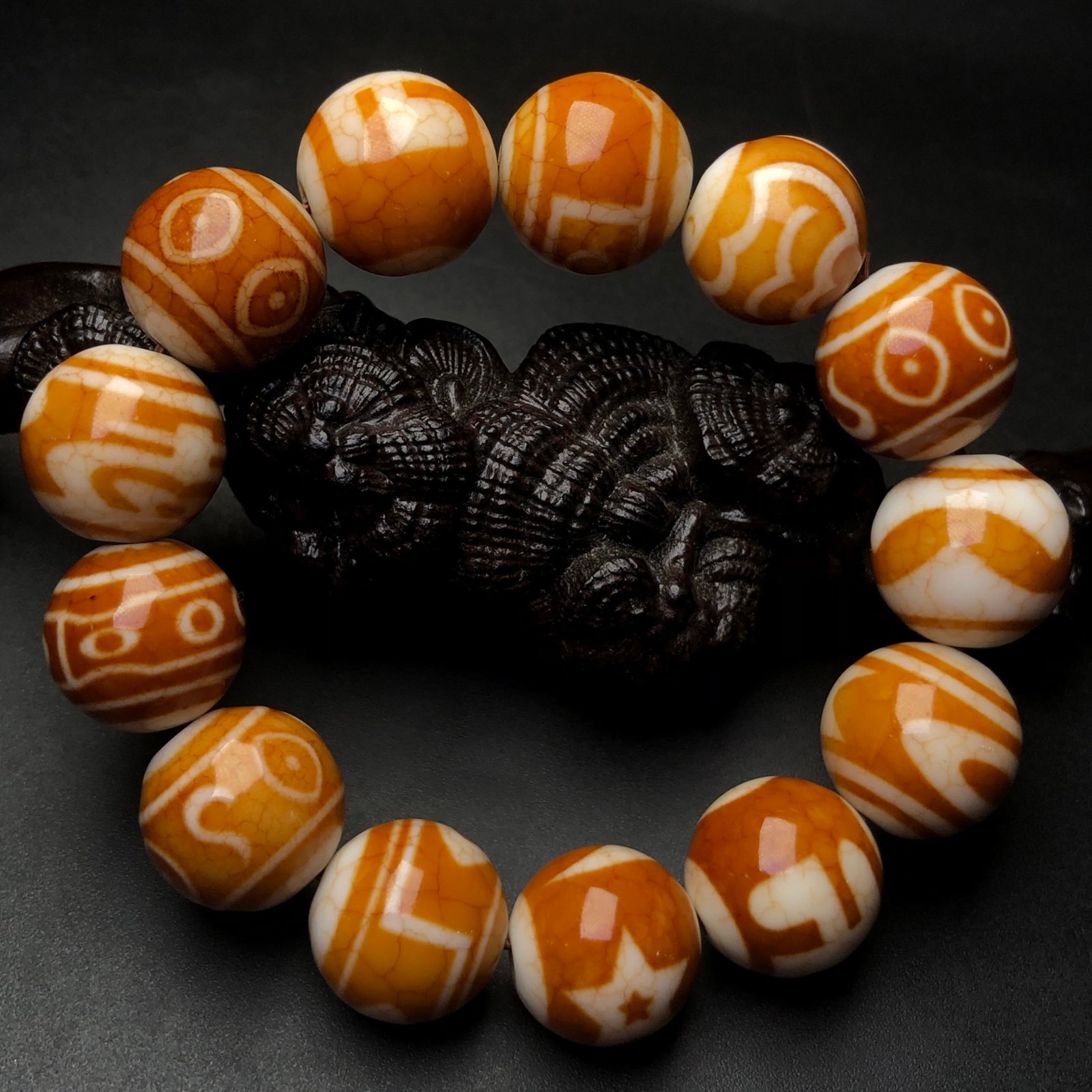 An Exquisite Dzi Bead Bracelets - 6