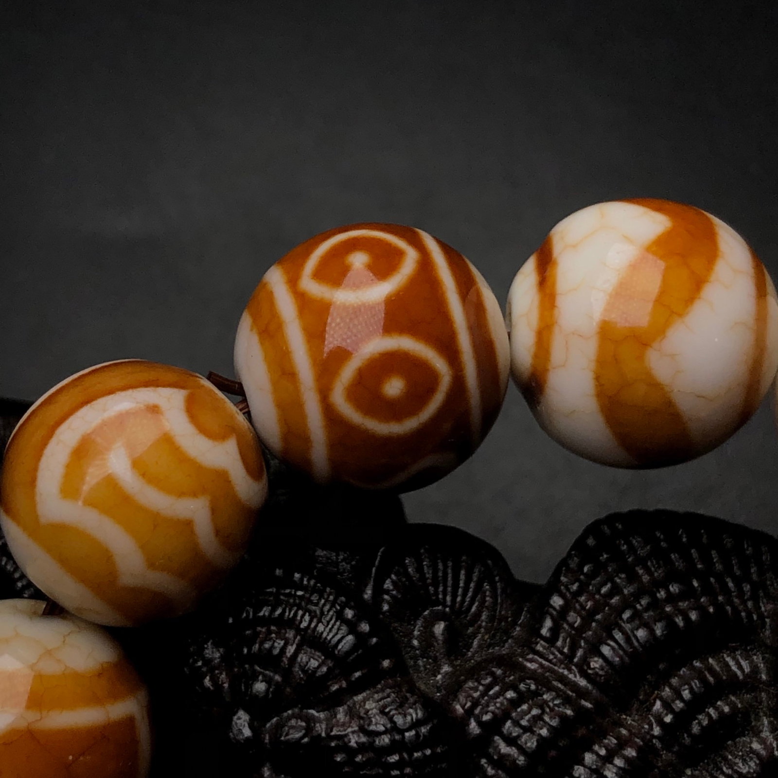 An Exquisite Dzi Bead Bracelets - 8