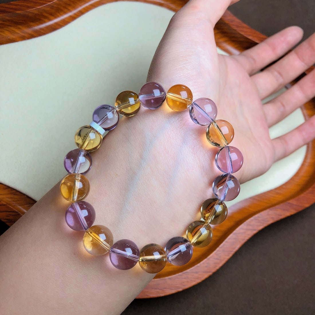 An Exquisite Crystal Bracelets - 3