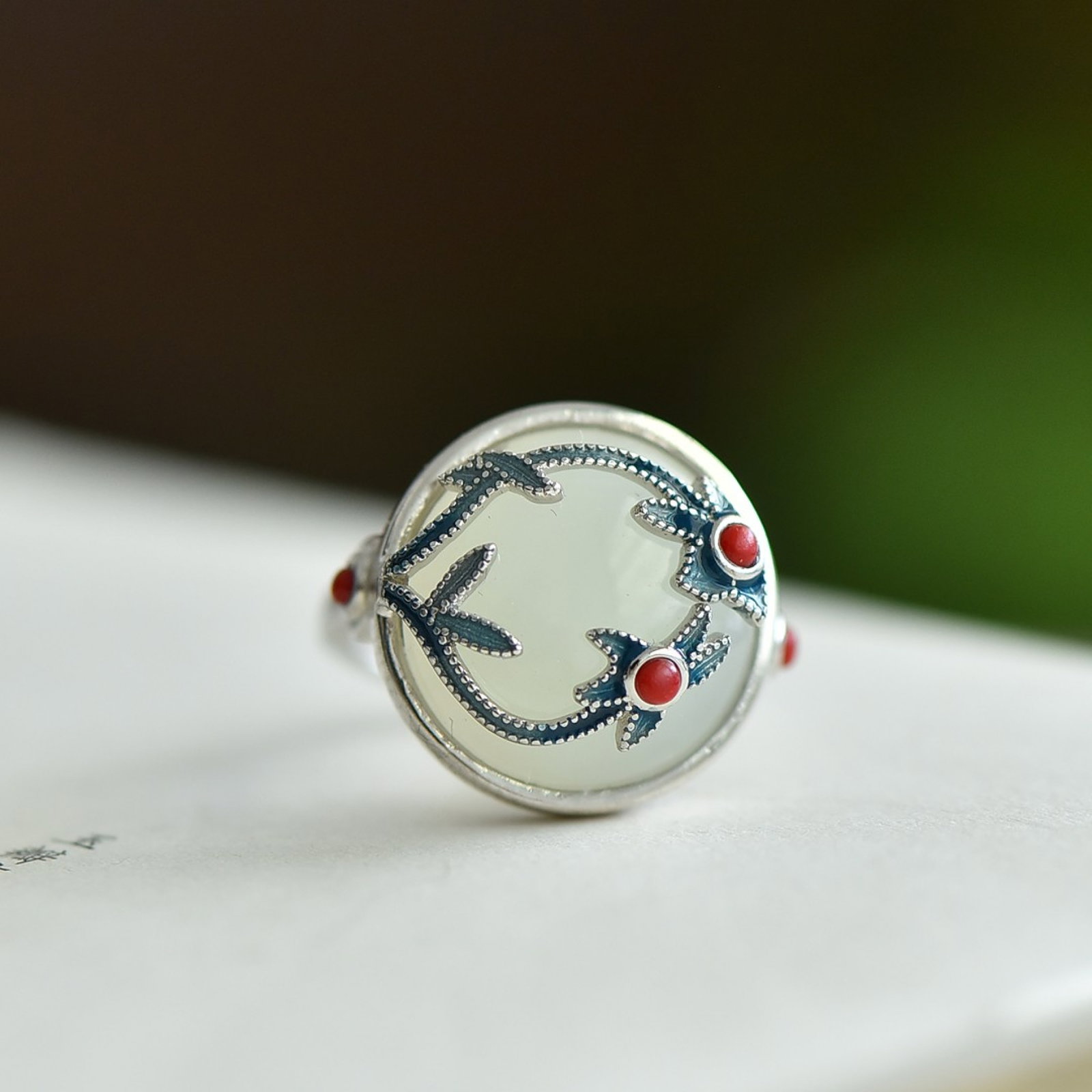 An Exquisite Sterling Silver Inlaid White Jade Enamel Ring: An Exquisite Sterling Silver Inlaid White Jade Enamel Ring 纯银镶白玉珐琅戒指