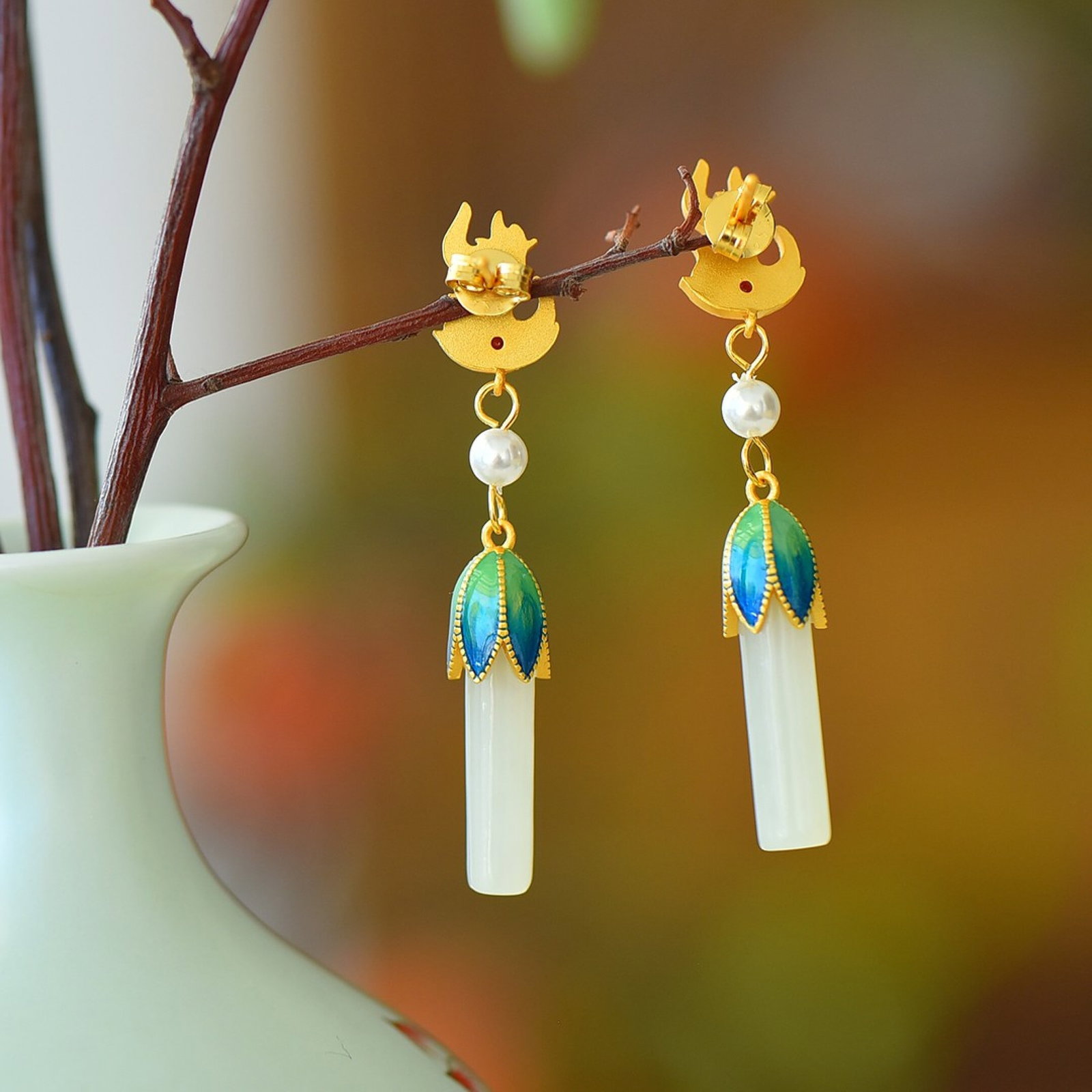 A Pair of Exquisite Sterling Silver-Gold Plated Inlaid White Jade Enamel Earrings: A Pair of Exquisite Sterling Silver-Gold Plated Inlaid White Jade Enamel Earrings 一对纯银镀金镶白玉珐琅耳环