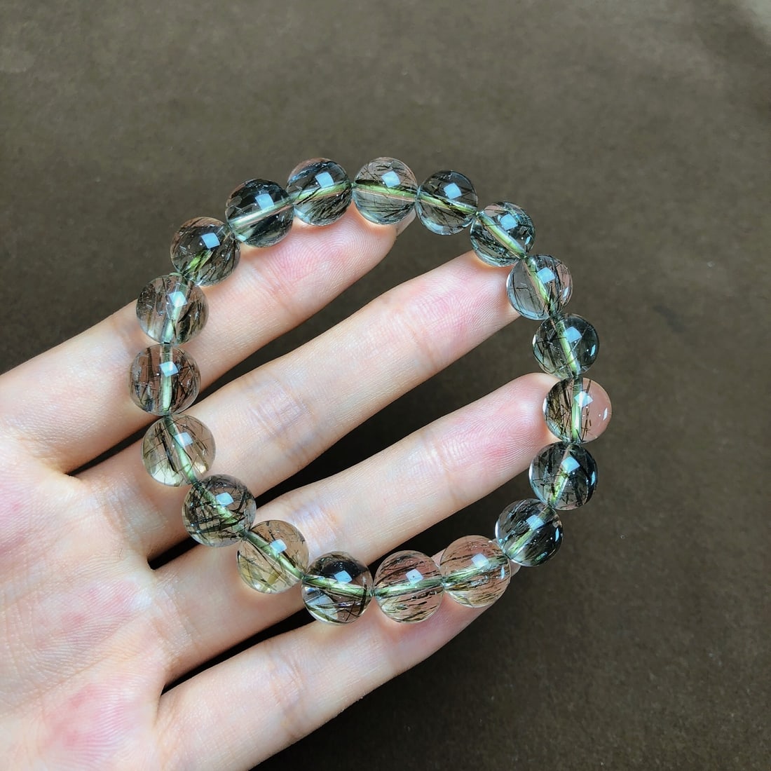 An Exquisite Crystal Bracelets: An Exquisite Crystal Bracelets,Size:10.2mm, Weight: 28.5g 水晶手串