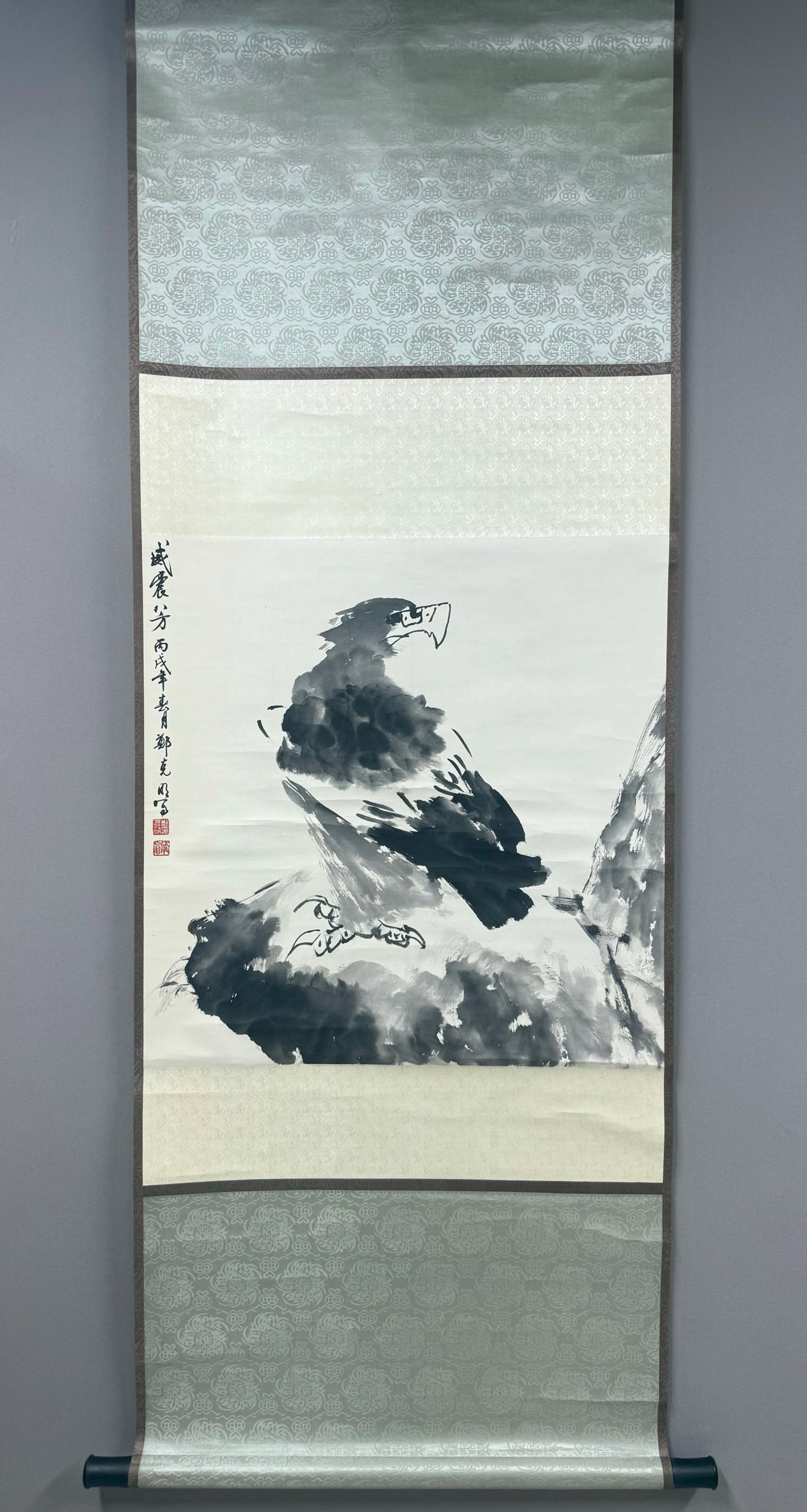 A Chinese Vertical Scroll Ink Painting of Eagle on Paper,Zheng Keming: A Chinese Vertical Scroll Ink Painting of Eagle on Paper,Zheng Keming,Size:26.4inx26.4in 一幅中国水墨鹰图立轴,郑克明