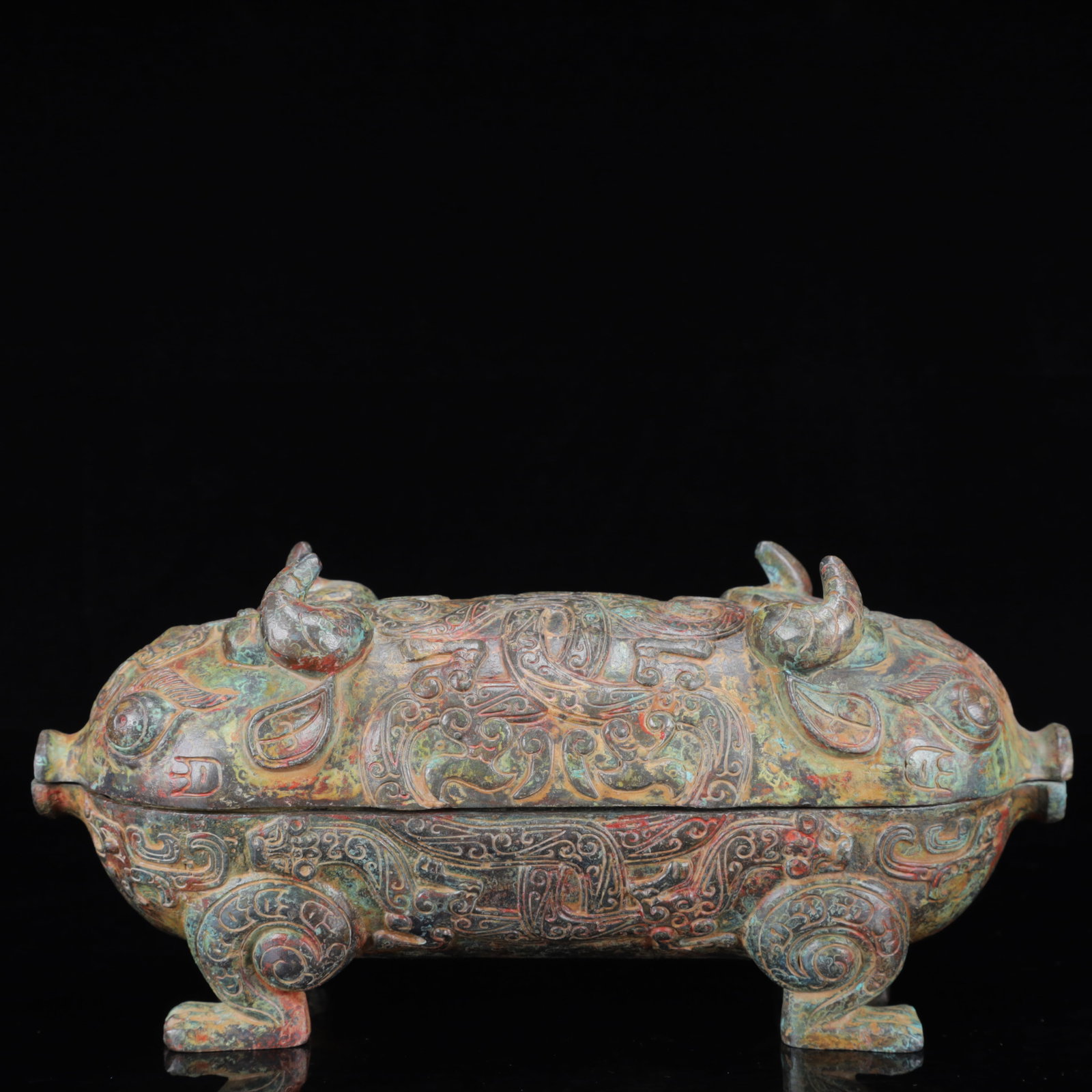 An Archaic Bronze Dragon Pattern Wild Pig Ornament: An Archaic Bronze Dragon Pattern Wild Pig Ornament,the Warring States Period in China,Size:9.8inx3.1inx4.7in,Weight:1950g 青铜龙纹野猪摆件,中Þ
