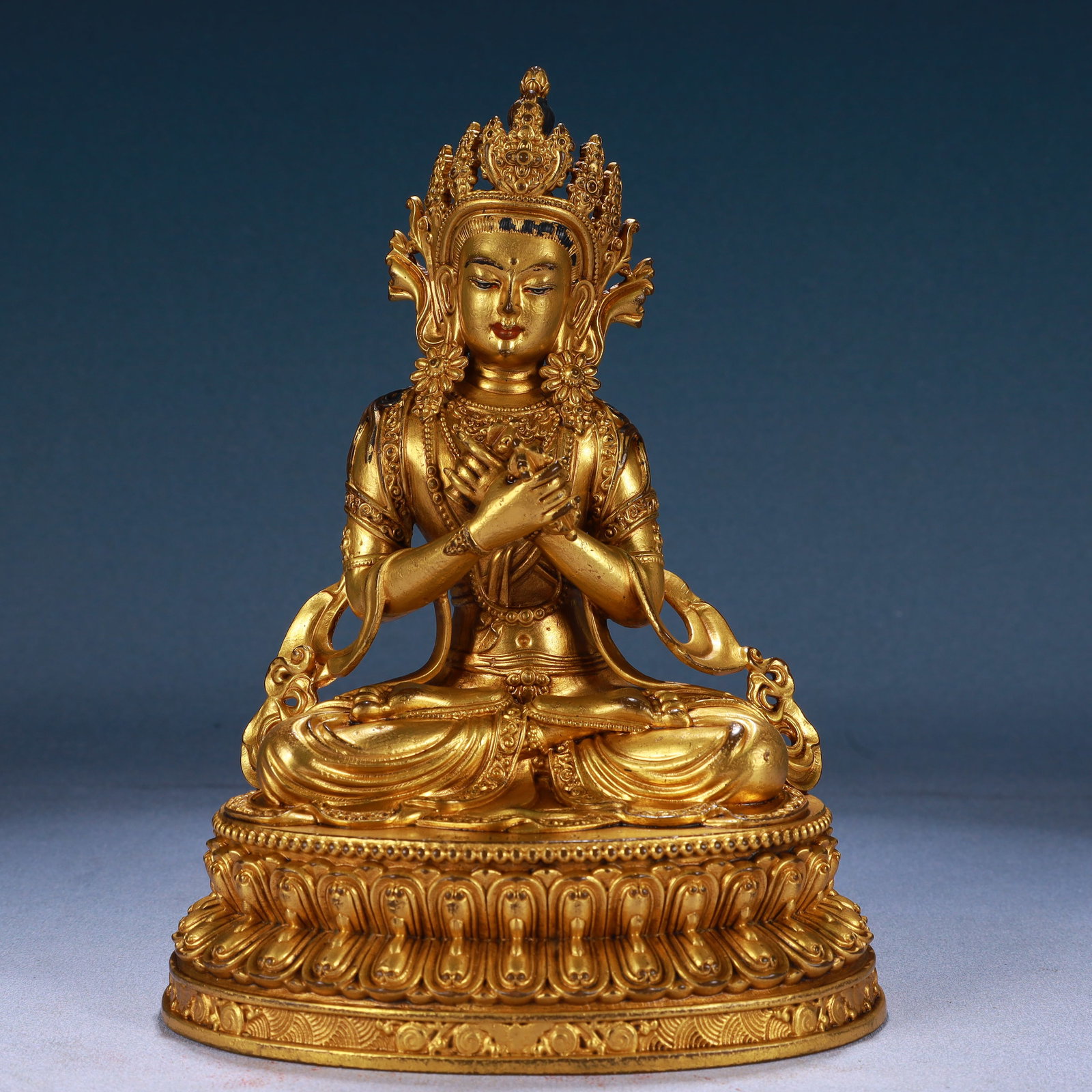 A Solemn Gilt Bronze Statue of Tara: A Solemn Gilt Bronze Statue of Tara,Qing Dynasty, China,Qianlong Mark,Size:6.3inx4.9inx8.3in,Weight:1750g 铜鎏金度母像,中国清代,乾&