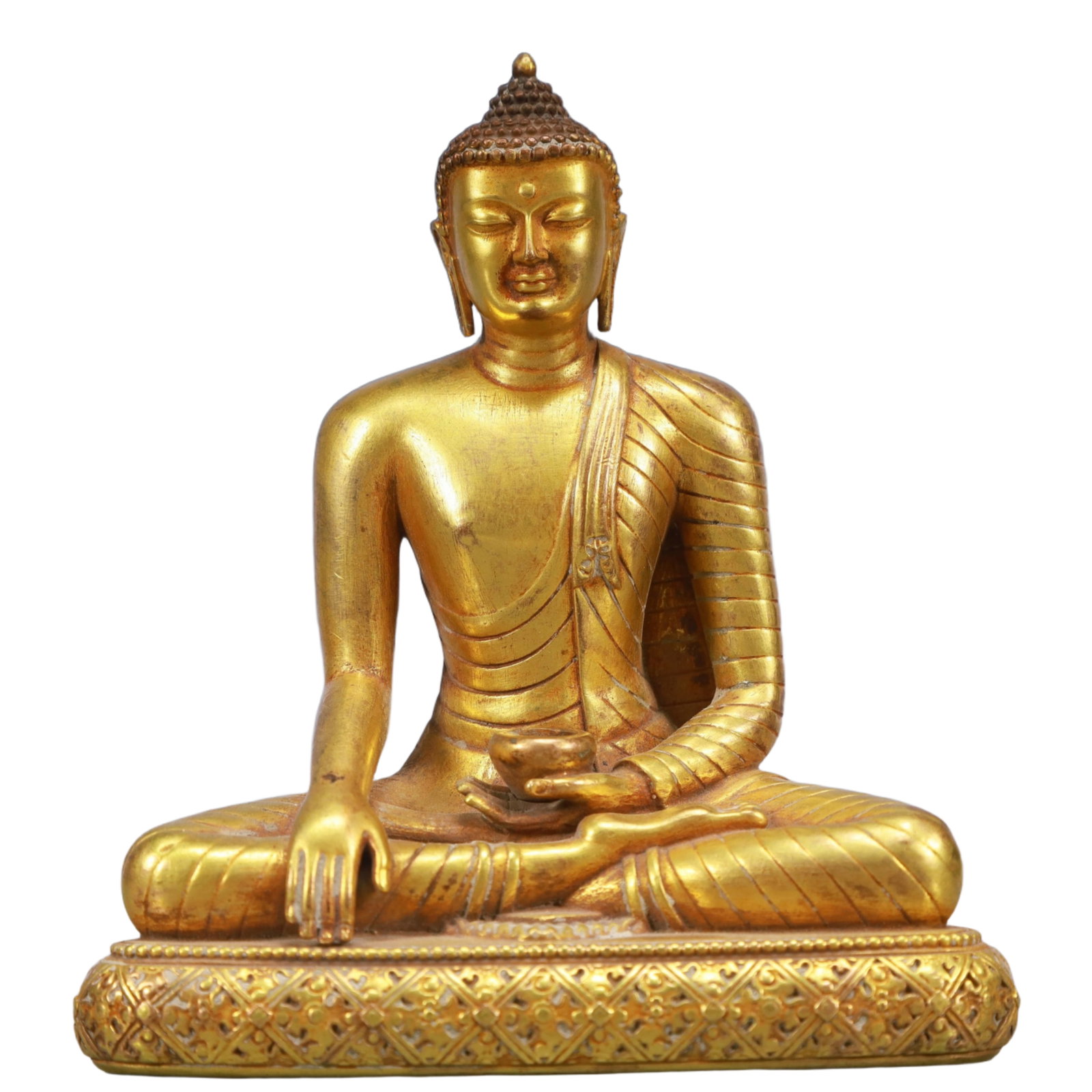A Solemn Gilt Bronze Statue of Sakyamuni: A Solemn Gilt Bronze Statue of Sakyamuni,Qing Dynasty, China,Size:4.7inx2.8inx5.1in,Weight:800g 铜鎏金如来像,中国清代