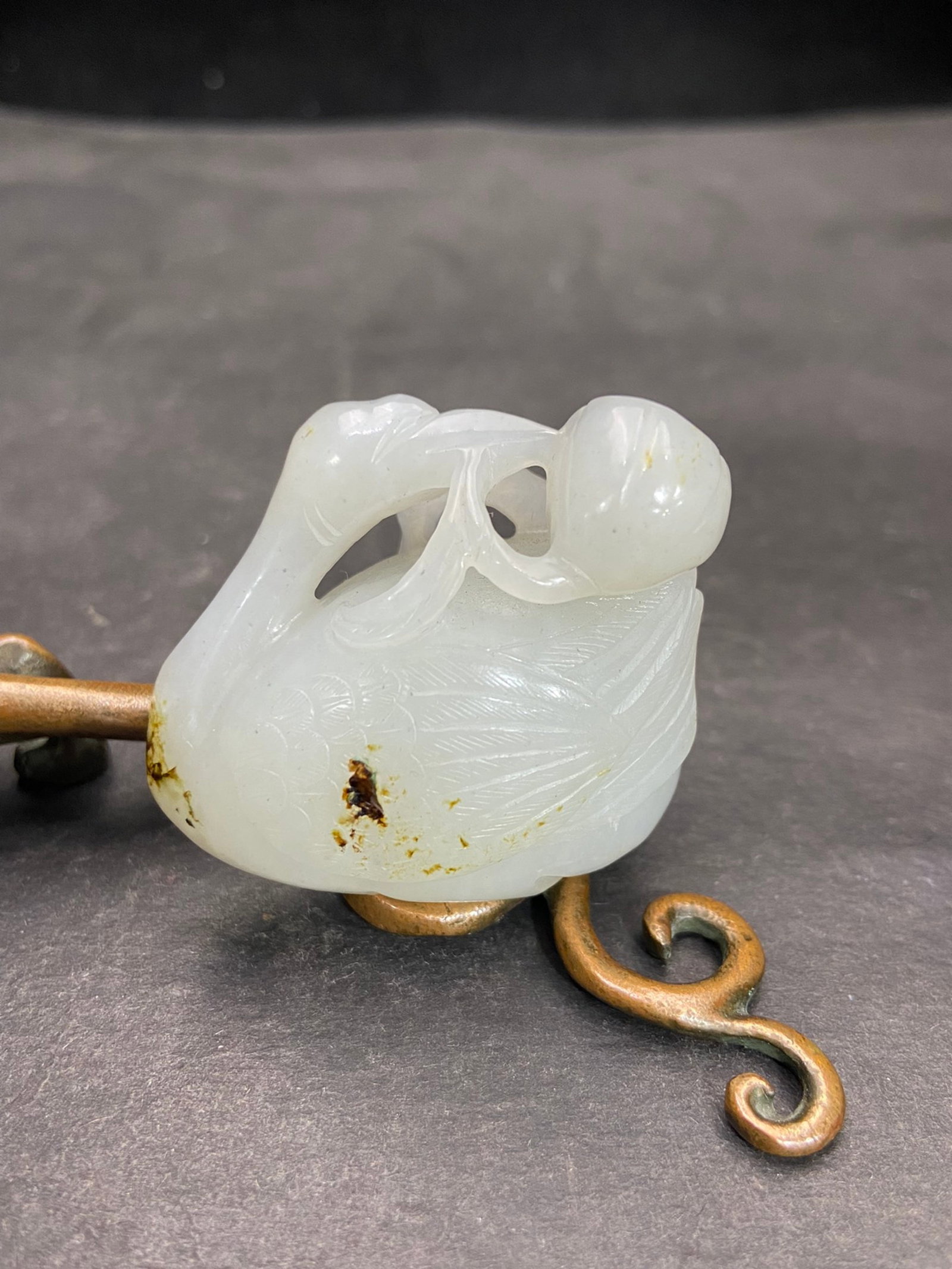 An Exquisite White Jade Goose Pendant: An Exquisite White Jade Goose Pendant,Qing Dynasty,China,Size:42.6mmx27mmx46.4mm,Weight:69g 白玉鹅挂件,中国清代
