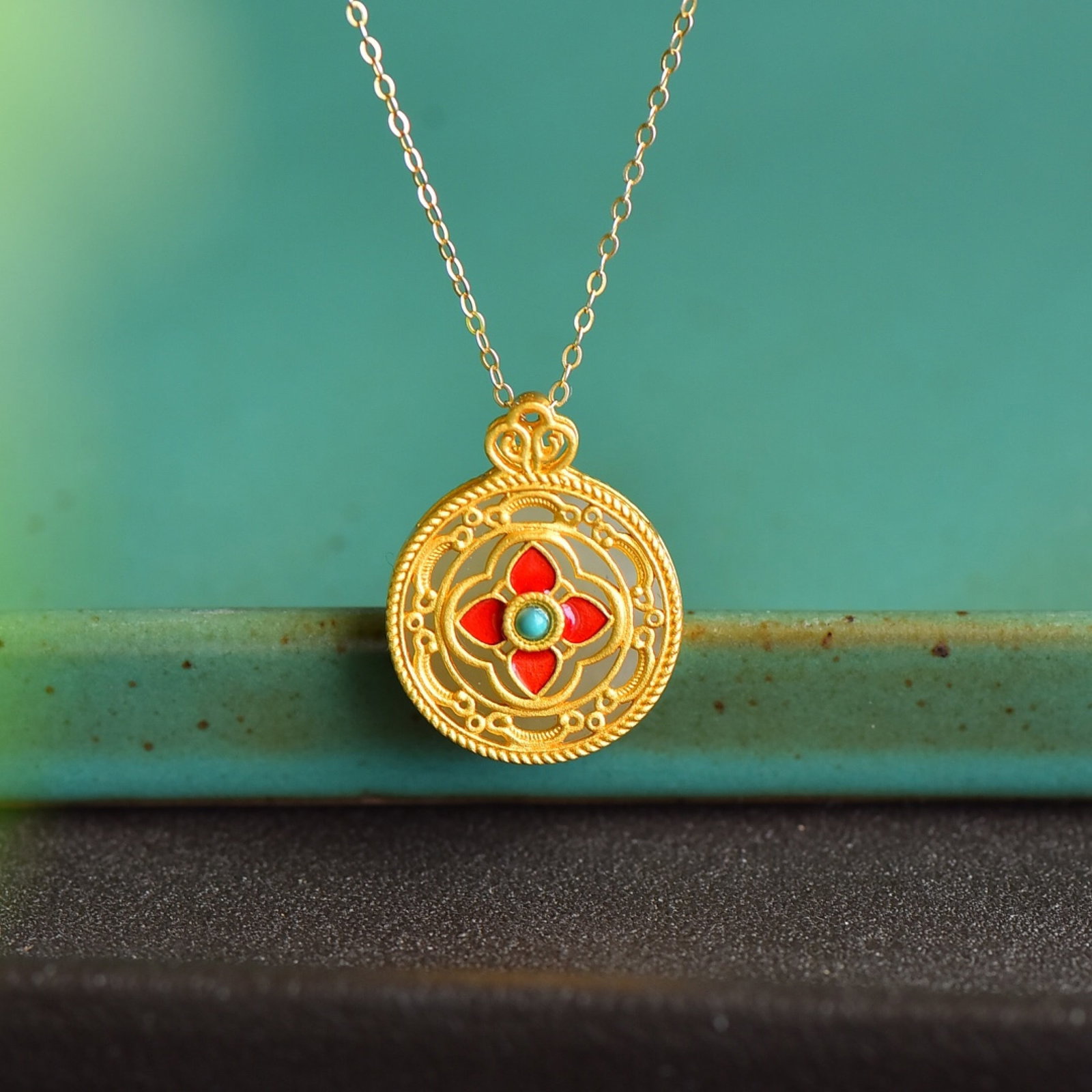 An Exquisite Sterling Silver-Gold Plated Inlaid White Jade Pendant: An Exquisite Sterling Silver-Gold Plated Inlaid White Jade Pendant 纯银镀金镶白玉吊坠
