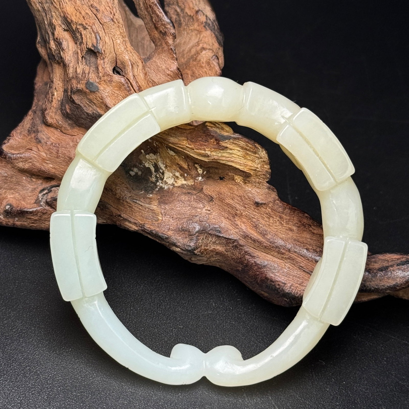 An Exquisite White Jade Auspicious Beast Pattern Bracelets - 2