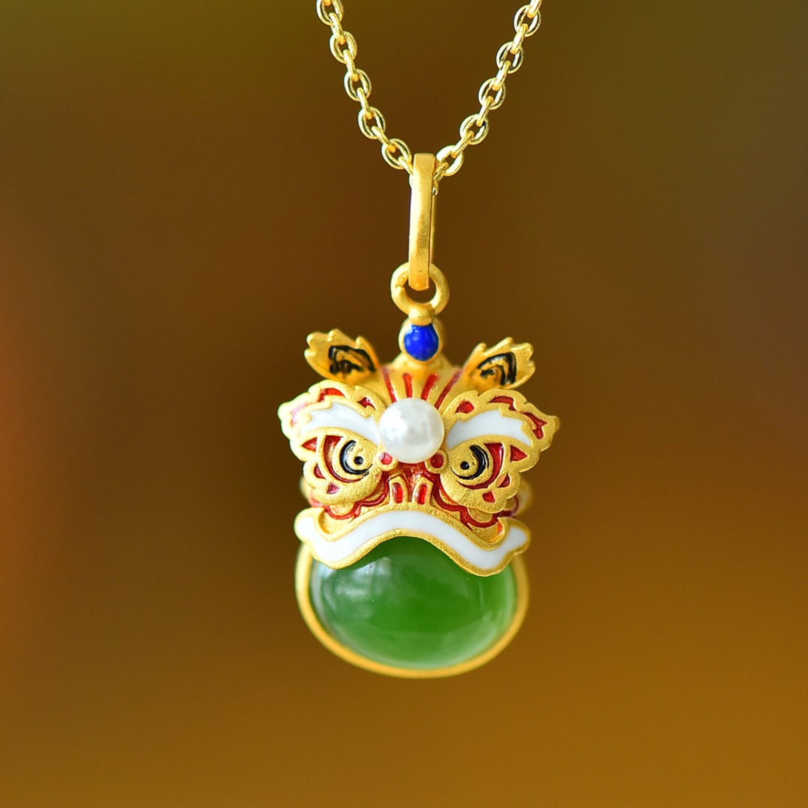 An Exquisite Sterling Silver-Gold Plated Inlaid Jasper Pendant: An Exquisite Sterling Silver-Gold Plated Inlaid Jasper Pendant,Size:8mmx10mm 纯银镀金镶碧玉吊坠