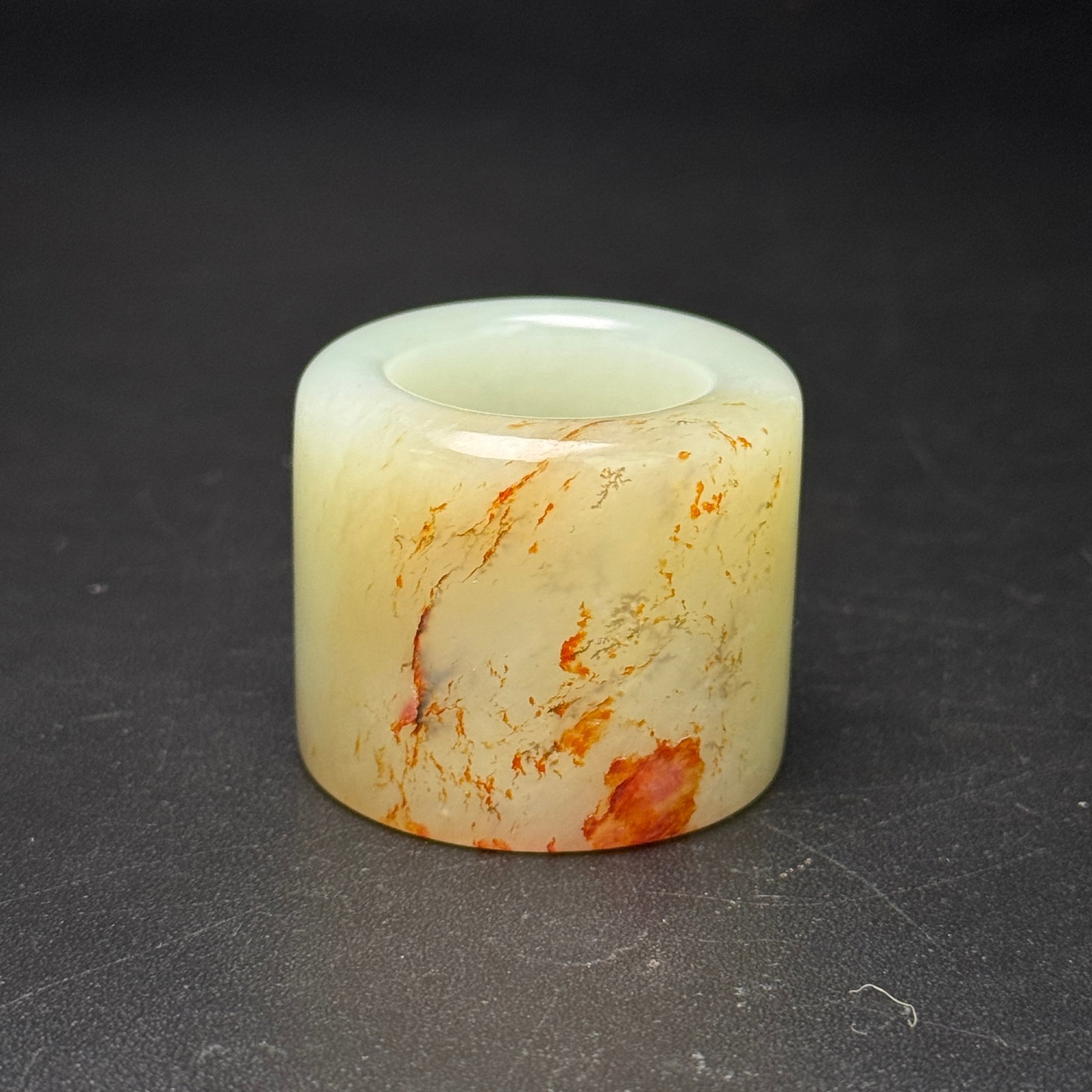 An Exquisite White Jade Fingerstall: An Exquisite White Jade Fingerstall,Qing Dynasty,China,Size:22mmx36mmx31mm,Weight:56g 白玉扳指,中国清代
