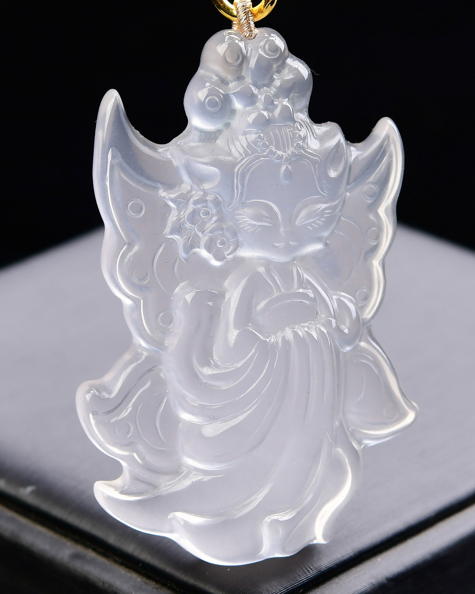 An Exquisite Crystal Fox Pendant (1 of 5)