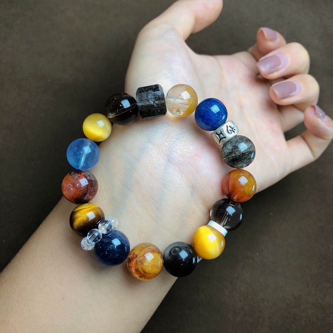 An Exquisite Crystal Bracelets - 2