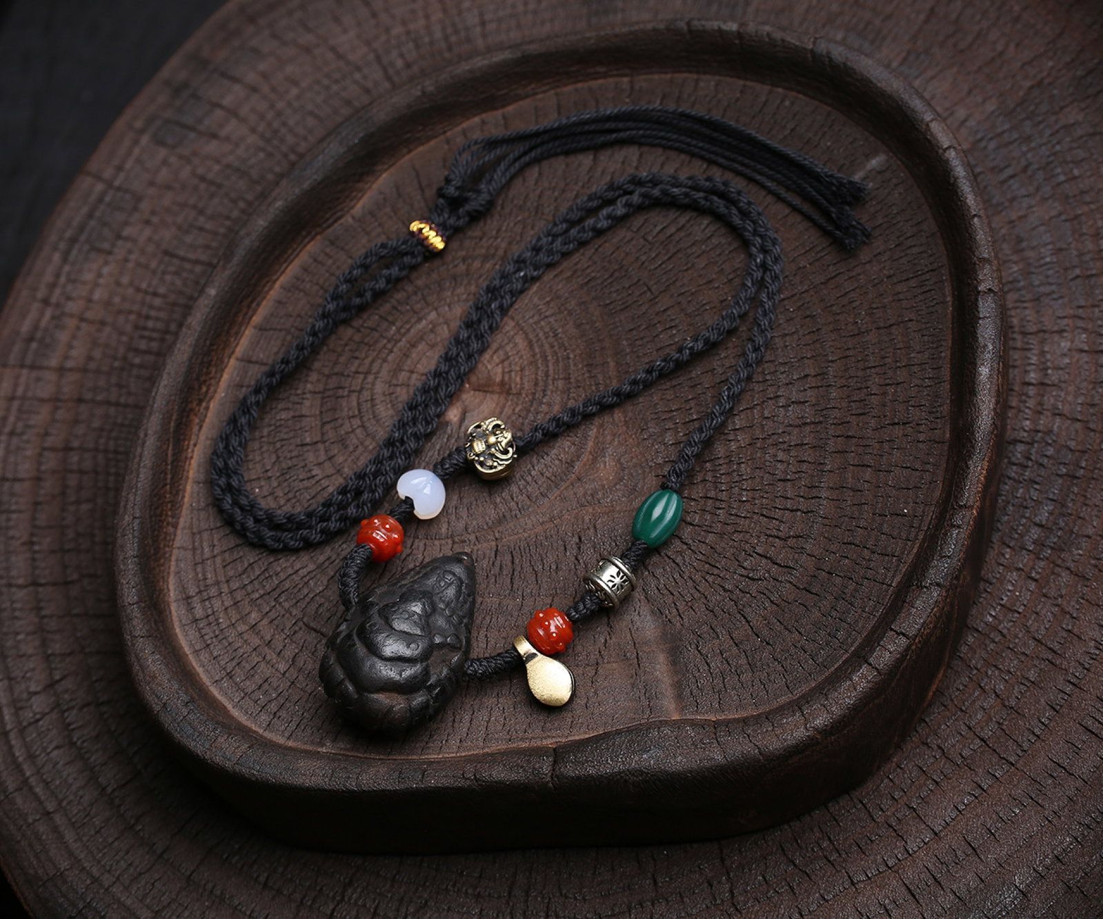An Exquisite Pendant: An Exquisite Pendant,Size:25mmx17mm,Weight:30g 挂件