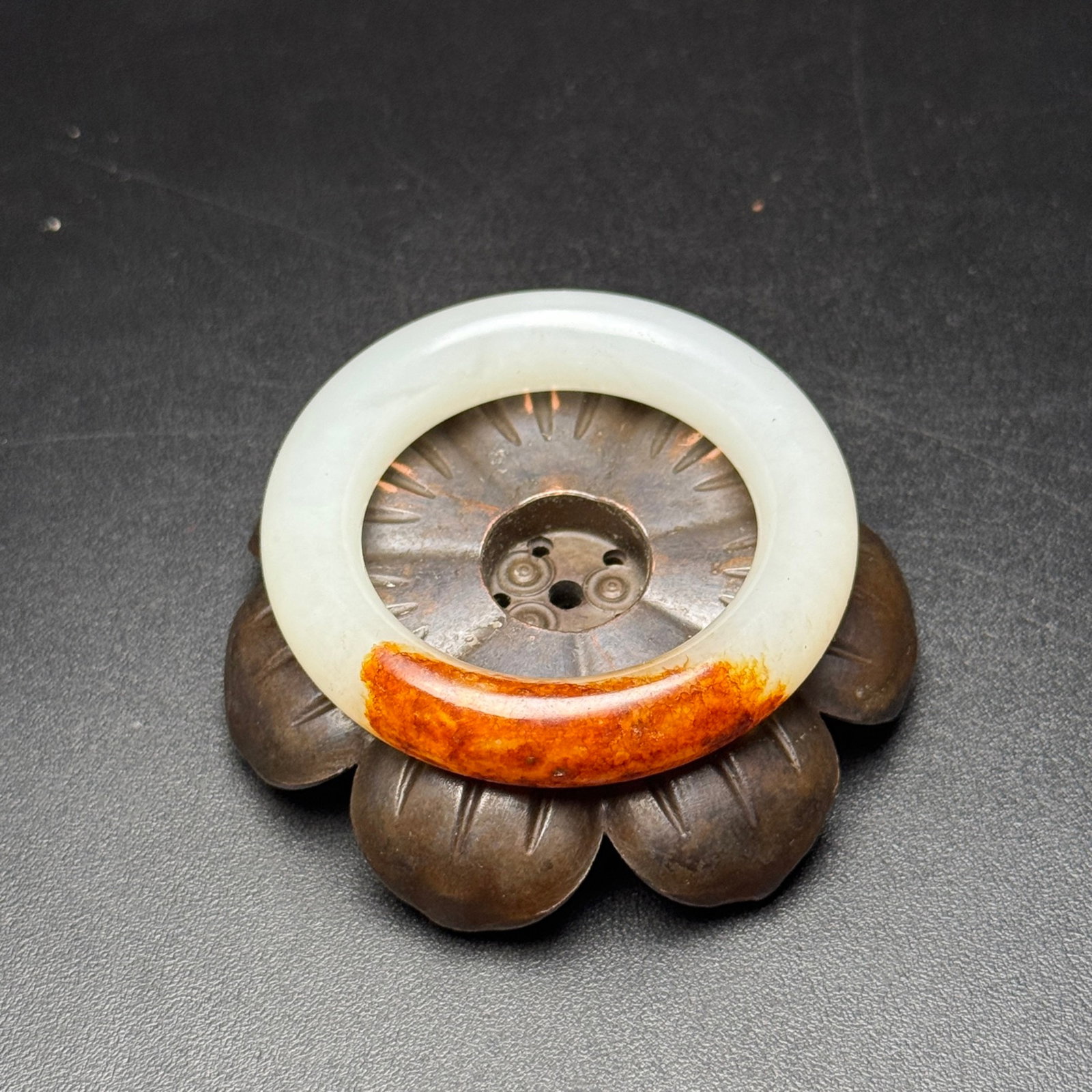 An Exquisite White Jade Pendant: An Exquisite White Jade Pendant,Qing Dynasty,China,Size:51mmx10mm,Weight:26g 白玉挂件,中国清代