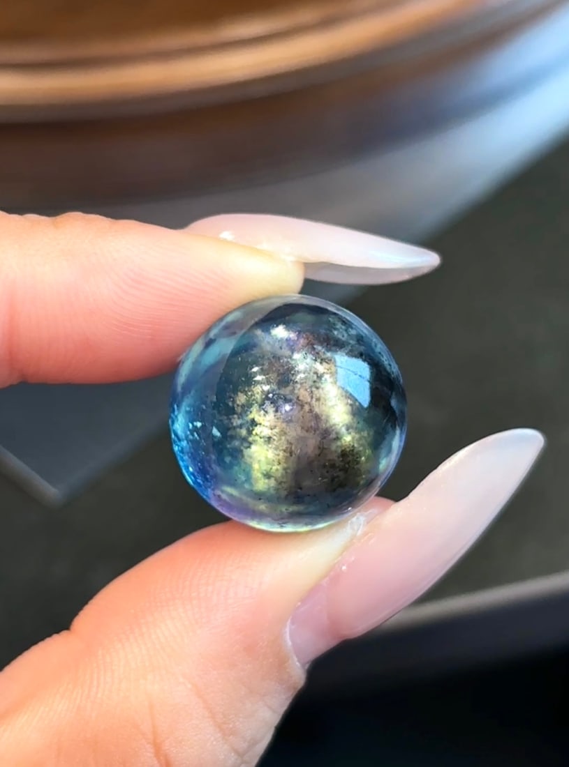 An Exquisite Aquamarine Bead: An Exquisite Aquamarine Bead,Size:19.5mm,Weight:10.8g 海蓝宝珠子