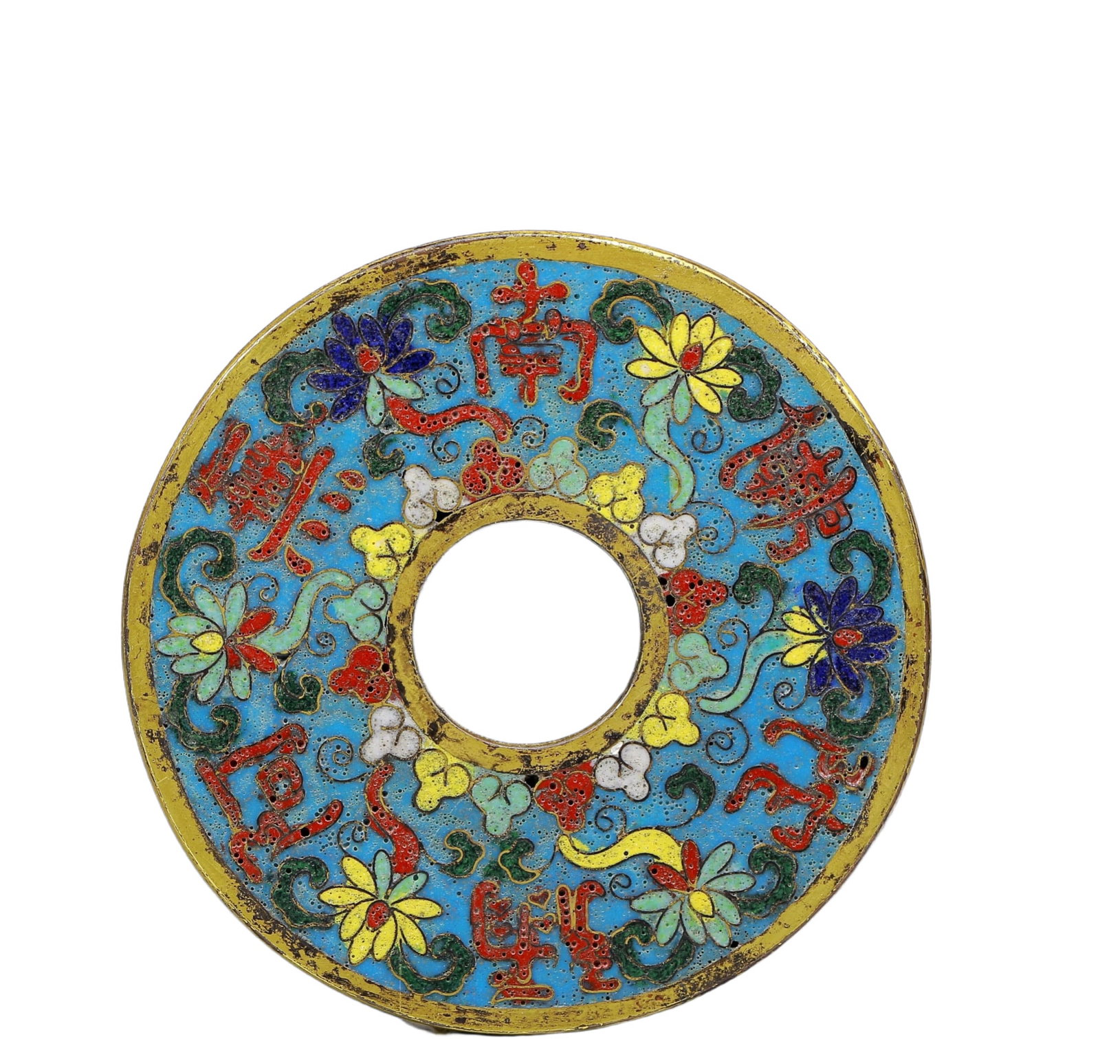 An Exquisite Cloisonne Flower Pattern Pendant: An Exquisite Cloisonne Flower Pattern Pendant,Qing Dynasty, China,Size:3.5in,Weight:165g 景泰蓝花卉纹挂件，清代