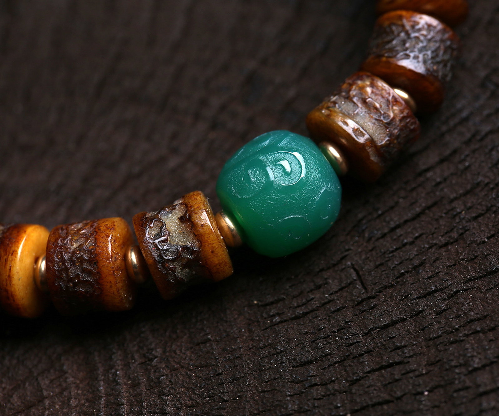 An Exquisite Bracelets - 4