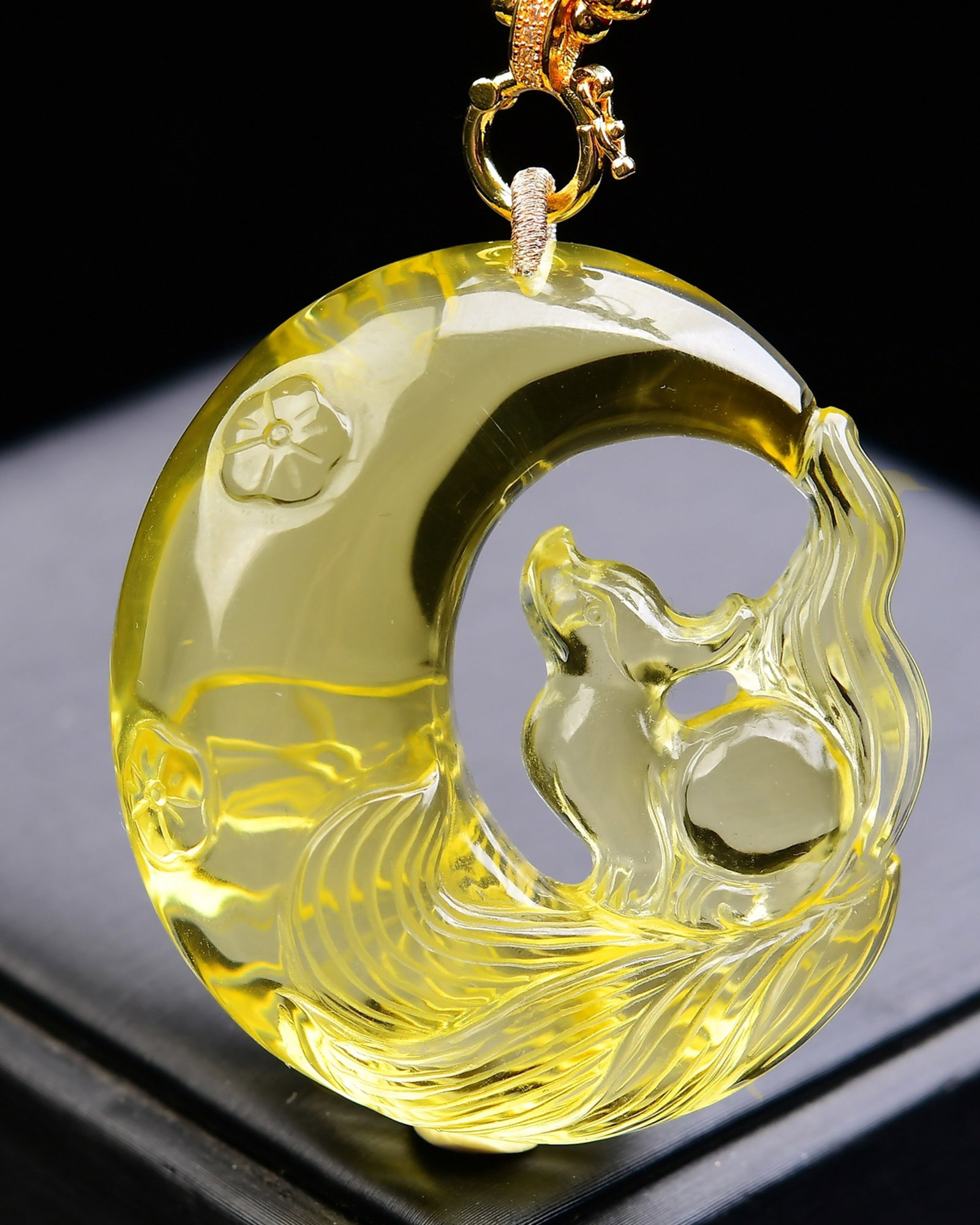 An Exquisite Crystal Nine-Tailed Fox Pattern Moon Pendant (1 of 5)
