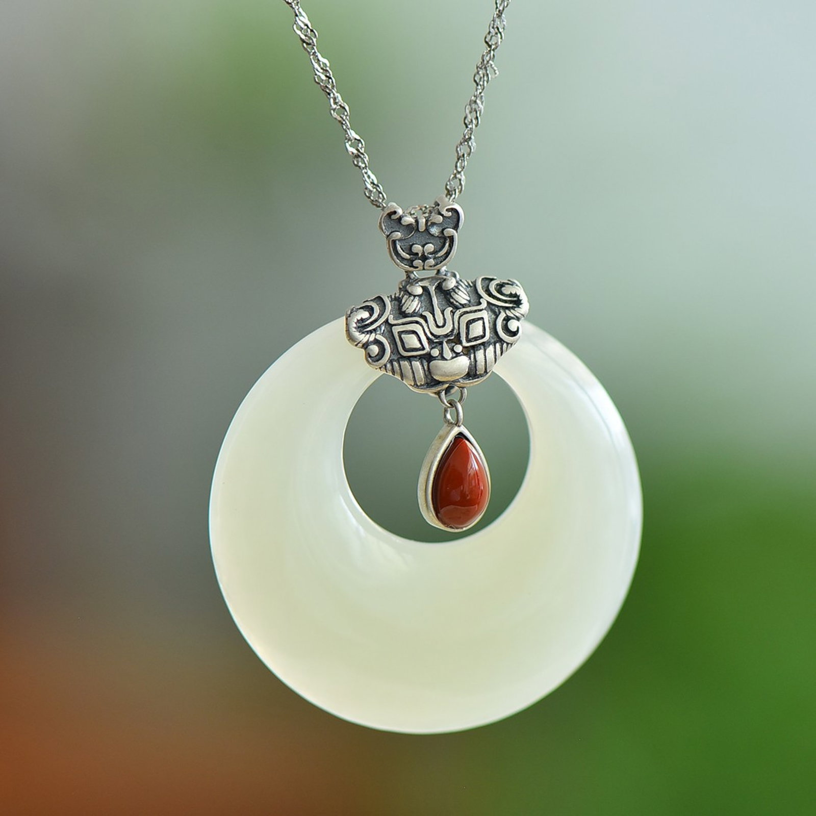 An Exquisite Sterling Silver Inlaid White Jade Pendant: An Exquisite Sterling Silver Inlaid White Jade Pendant,Size:35mmx35mm 纯银镶白玉吊坠