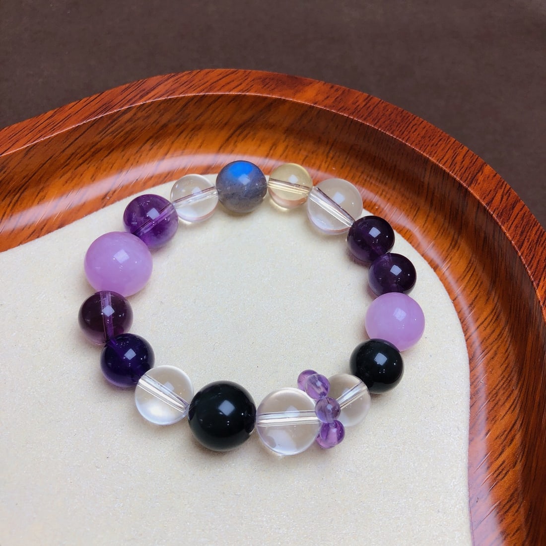 An Exquisite Crystal Bracelets - 8