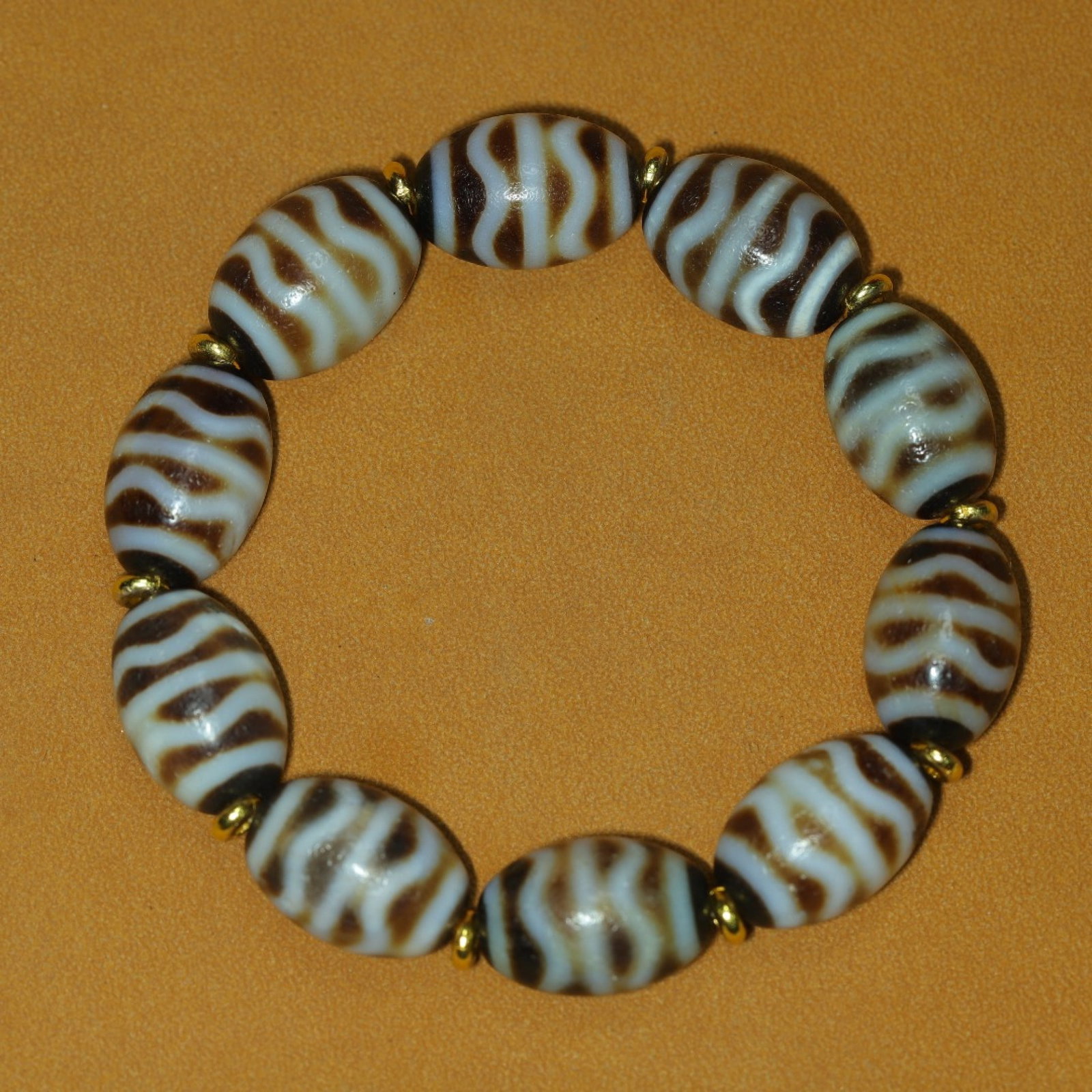 An Exquisite Dzi Bead Bracelets - 6