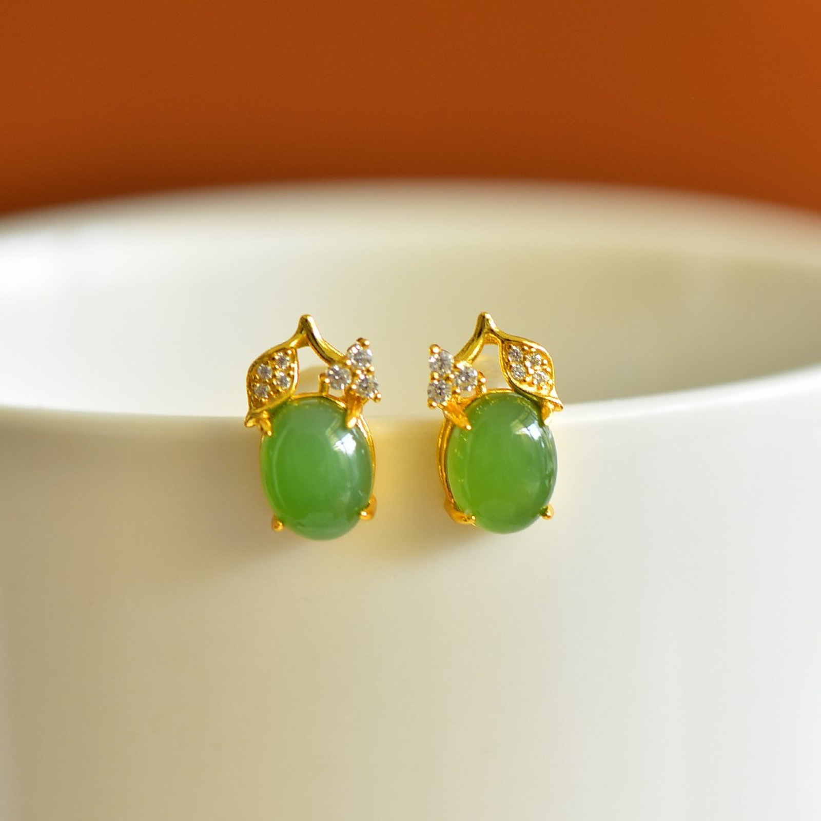 A Pair of Exquisite Sterling Silver-Gold Plated Inlaid Jasper Earrings,Inlaid Diamond: A Pair of Exquisite Sterling Silver-Gold Plated Inlaid Jasper Earrings,Inlaid Diamond,Size:7mmx9mm 一对纯银镀金镶碧玉耳钉,嵌&