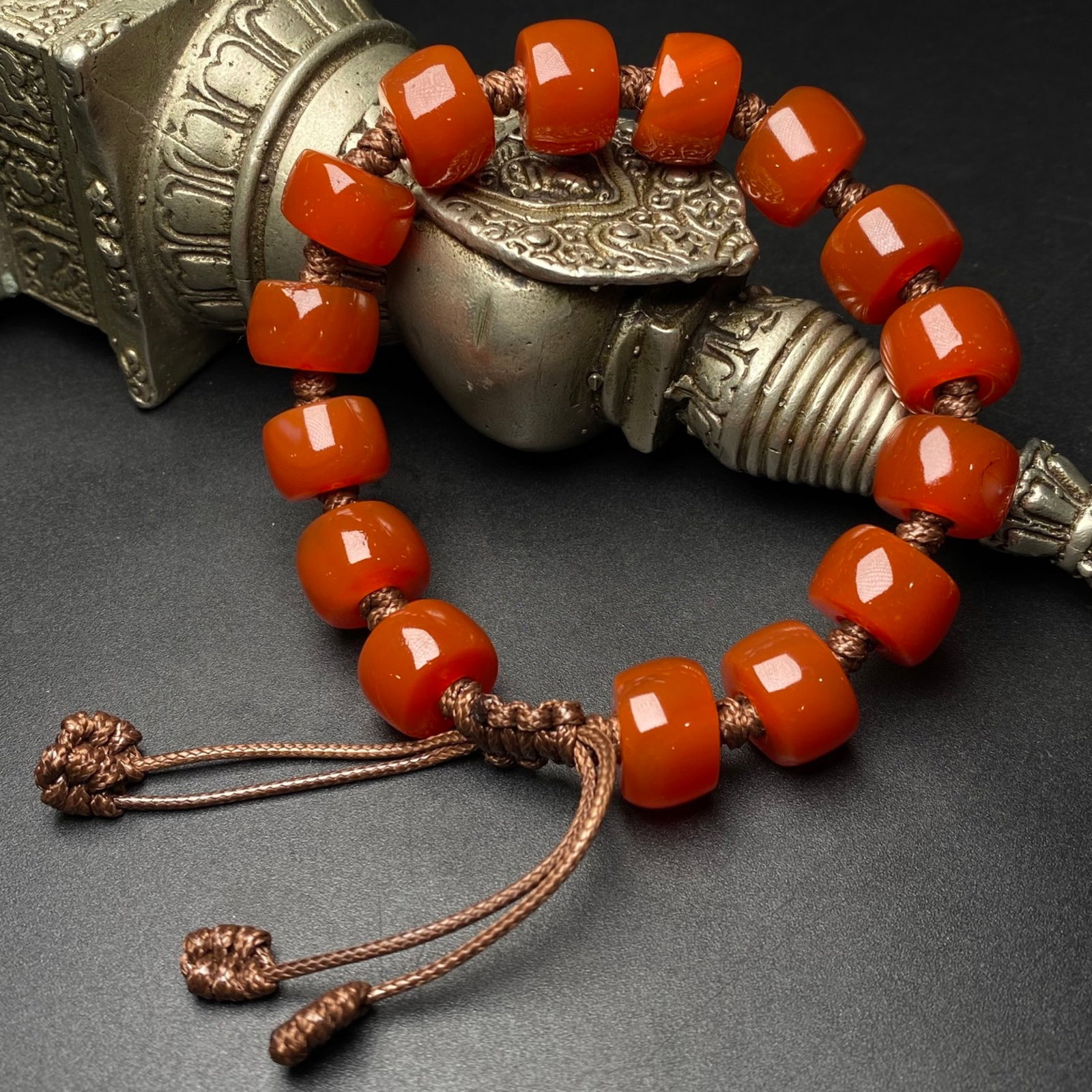 An Exquisite Agate Bracelets - 4