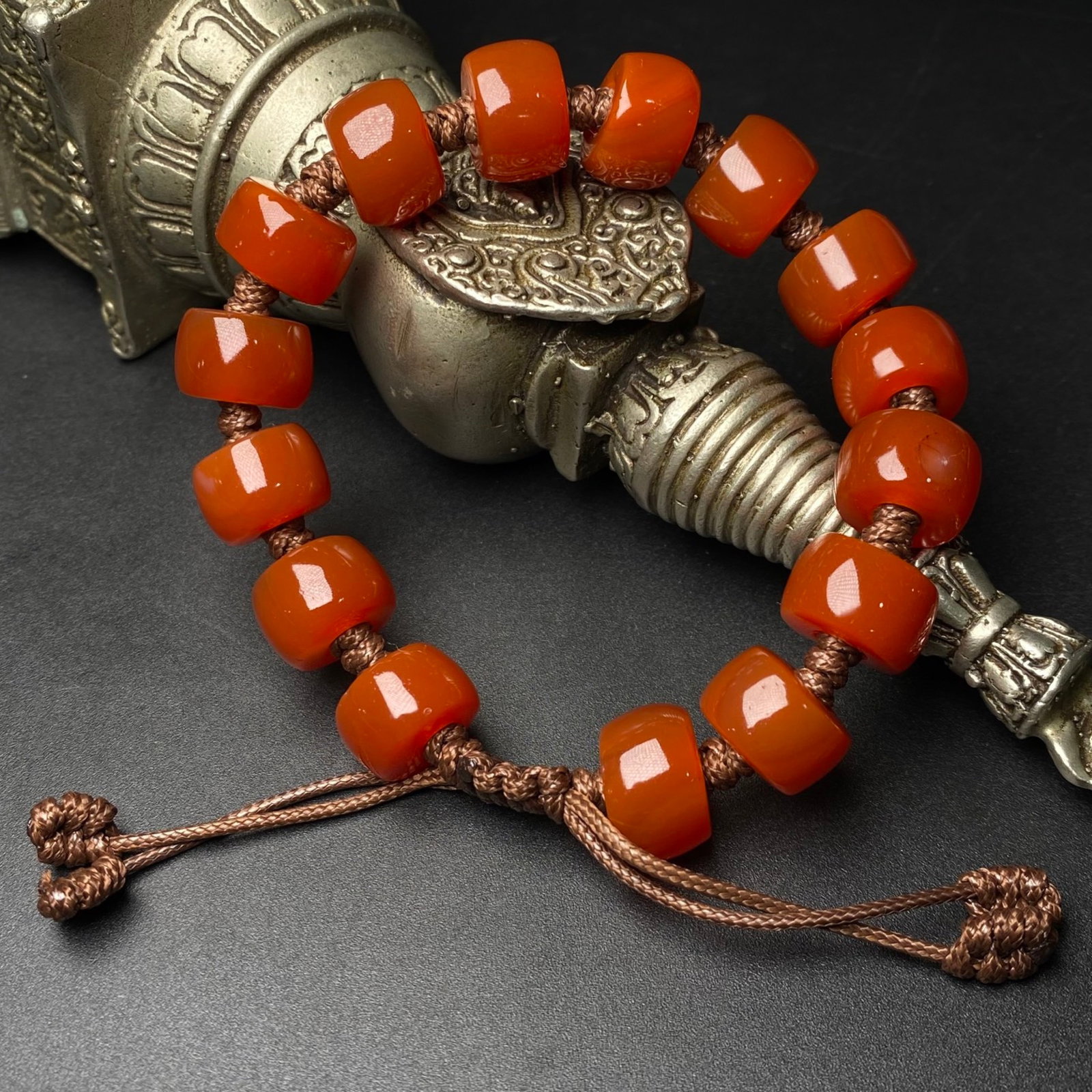 An Exquisite Agate Bracelets - 5