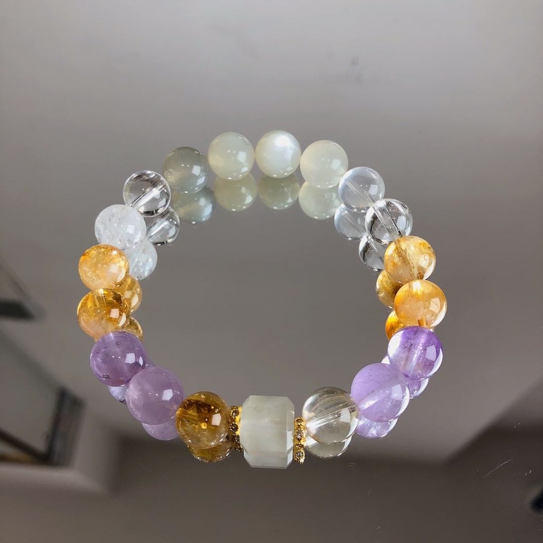 An Exquisite Crystal Bracelets - 9