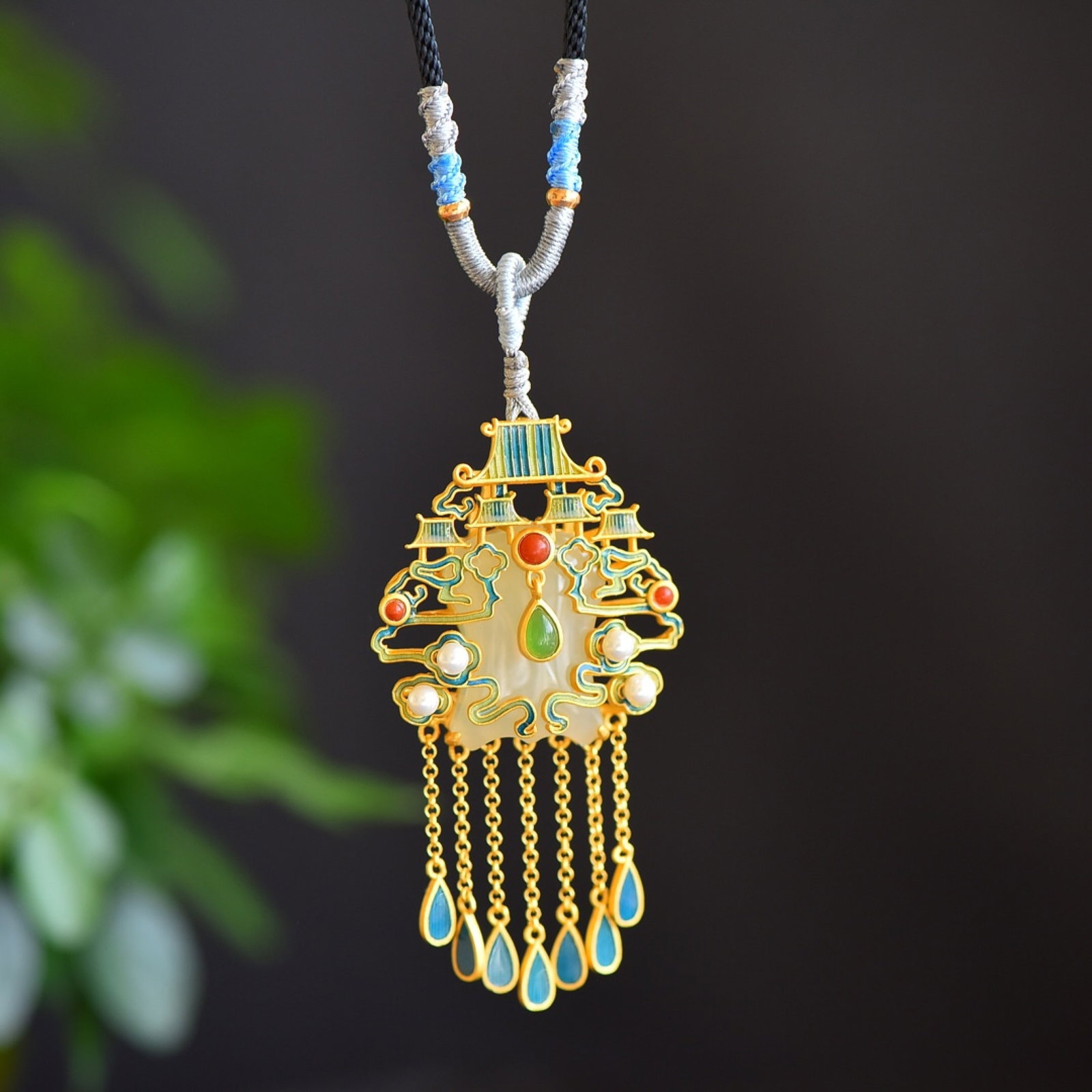 An Exquisite Sterling Silver-Gold Plated Inlaid White Jade Enamel Pendant,Inlaid Pearl: An Exquisite Sterling Silver-Gold Plated Inlaid White Jade Enamel Pendant,Inlaid Pearl 纯银镀金镶白玉珐琅吊坠,嵌珍珠