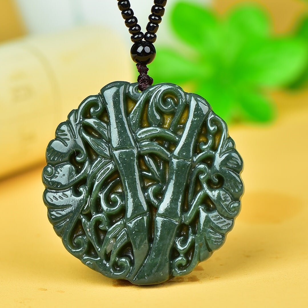 An Exquisite Sapphire Bamboo Pendant: An Exquisite Sapphire Bamboo Pendant,Size:50mmx50mm 寓意:祝福 节节高升 青玉竹子挂件