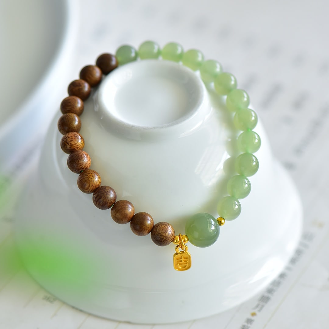 An Exquisite Greenish Jade Eaglewood Bracelets: An Exquisite Greenish Jade Eaglewood Bracelets,Size:6mm 青白玉沉香木手串