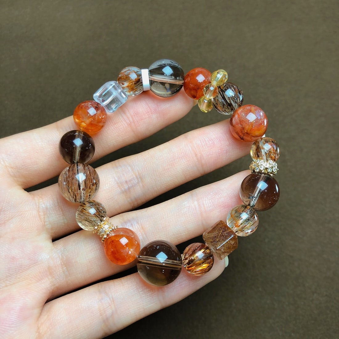 An Exquisite Crystal Bracelets: An Exquisite Crystal Bracelets,Size:10.3mm,12.9mm,Weight:30.1g 水晶手串