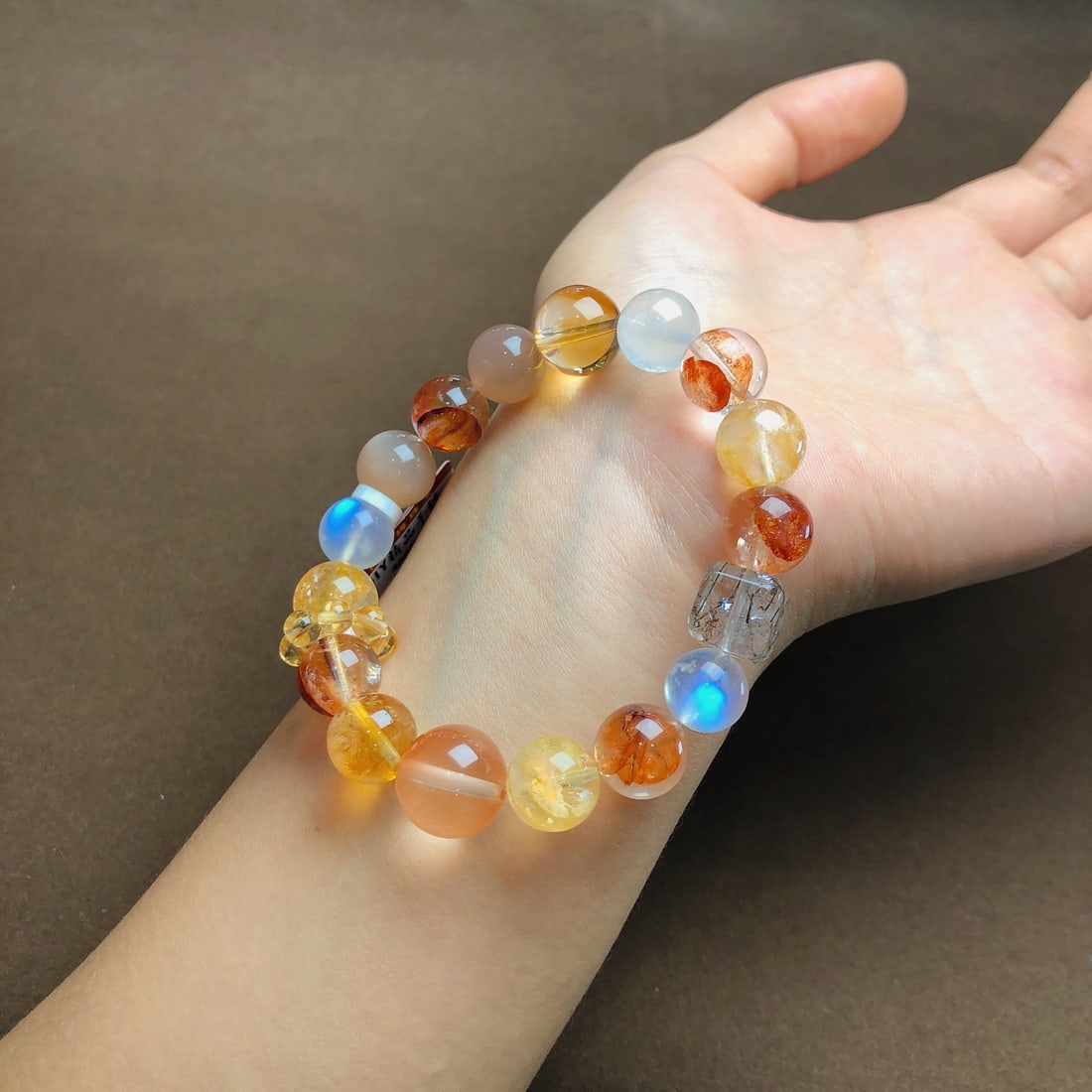 An Exquisite Crystal Bracelets - 4