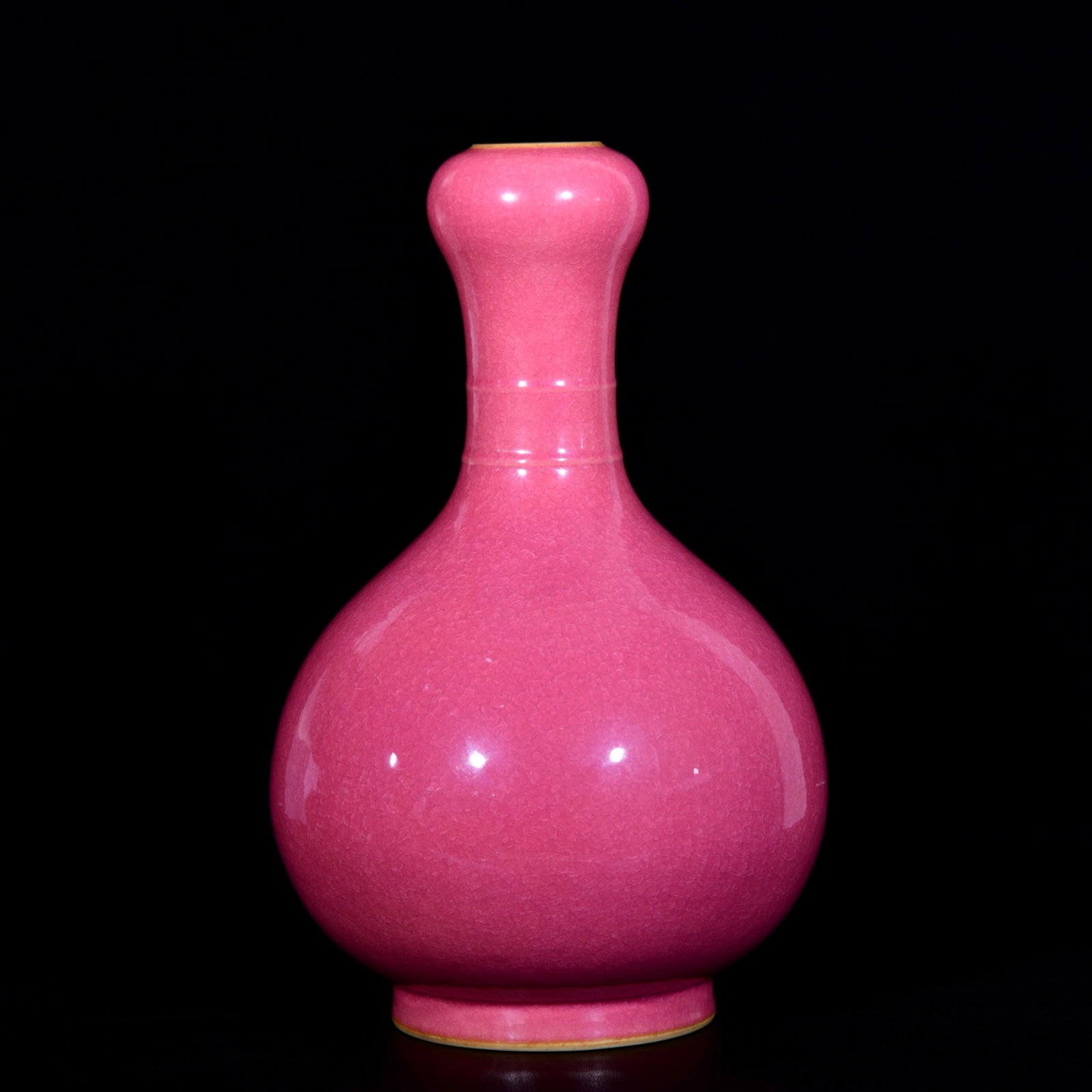 A Rare Ruby Red-Glazed Painted Gold Vase - 5
