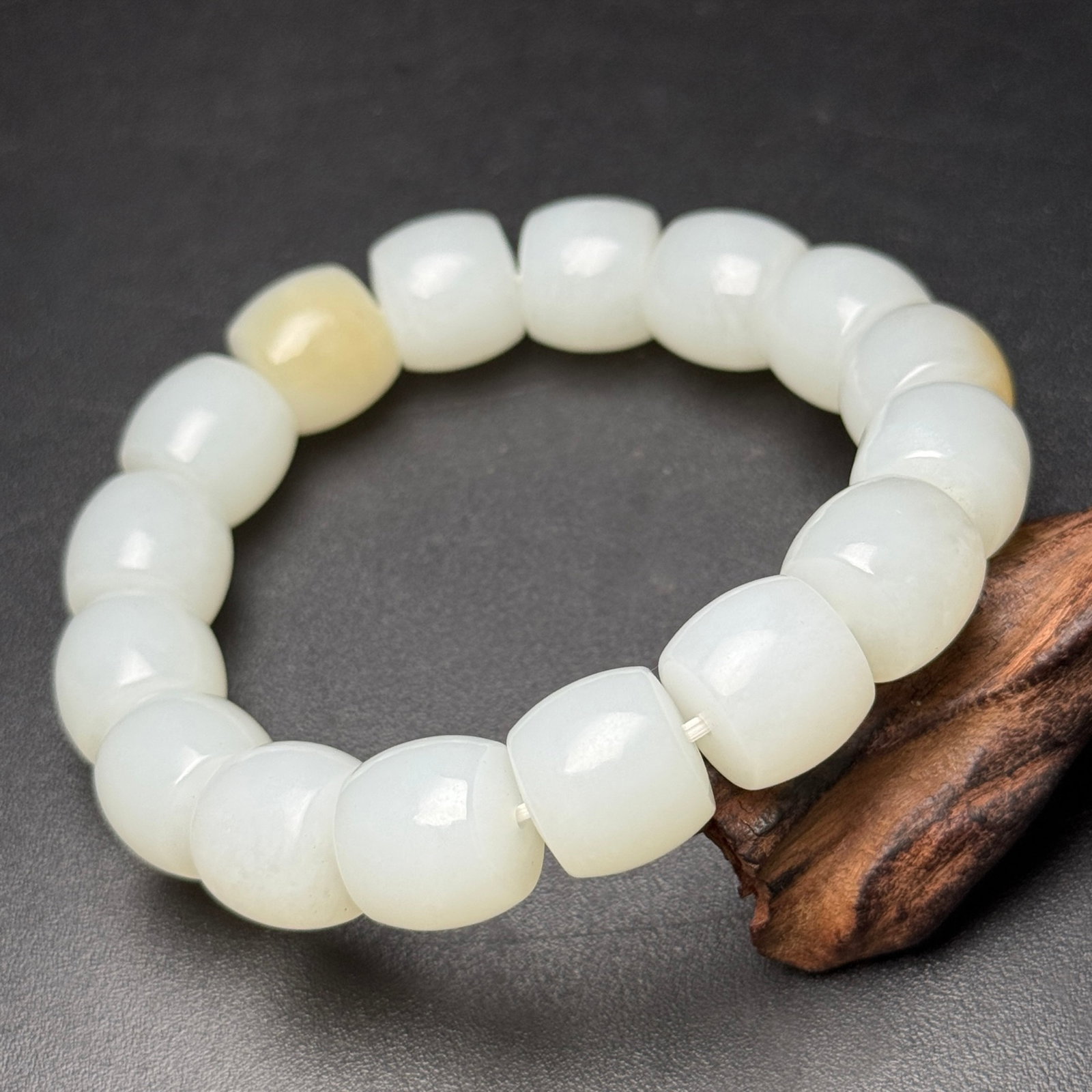 An Exquisite White Jade Bracelets - 7