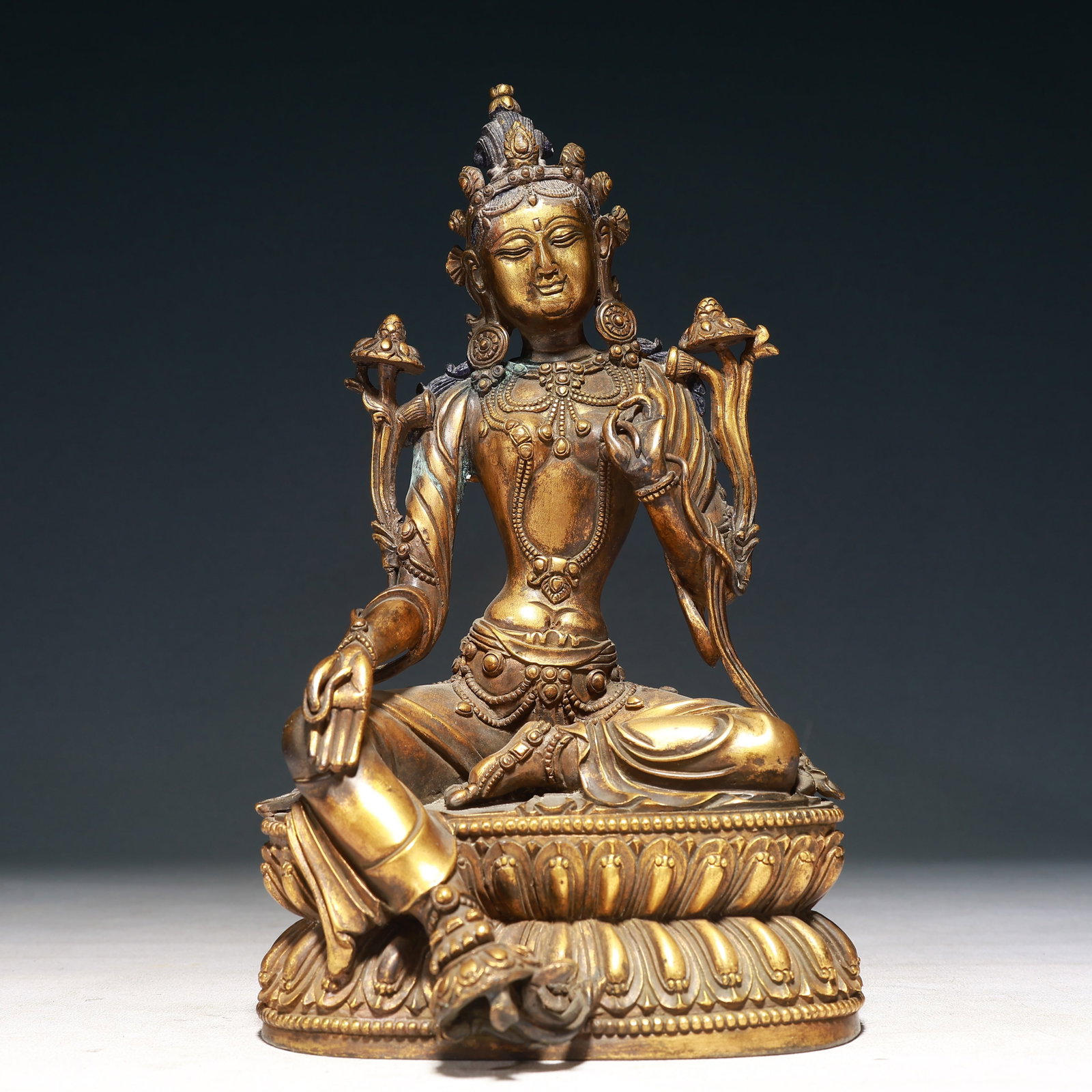 A Solemn Gilt Bronze Statue of Tara: A Solemn Gilt Bronze Statue of Tara,Qing Dynasty,China,Size:5.9inx5.5inx10.2in,Weight:3400g 铜鎏金度母像,中国清代