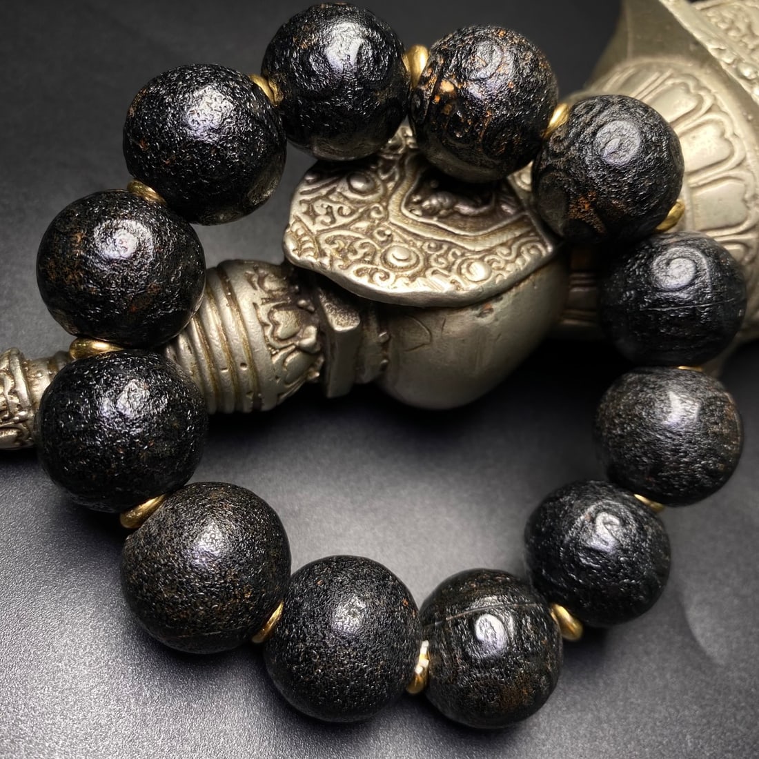 An Exquisite Agate Bracelets - 4