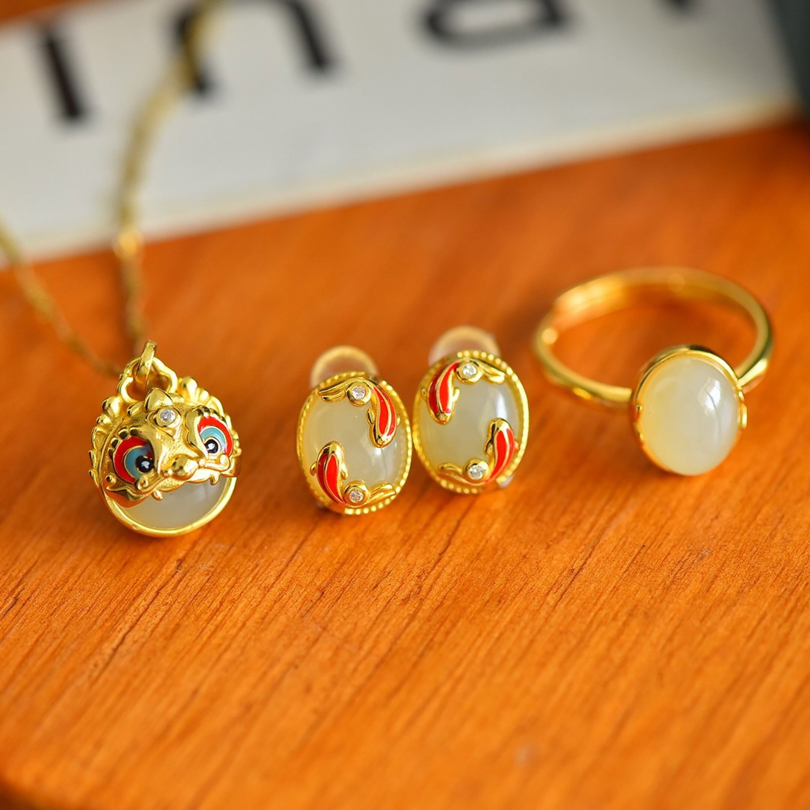A Set of Fine Sterling Silver-Gold Plated Inlaid White Jade Jewelry,Inlaid Diamonds: A Set of Fine Sterling Silver-Gold Plated Inlaid White Jade Jewelry,Inlaid Diamonds,Size:8mmx10mm,10mmx10mm,8mmx10mm