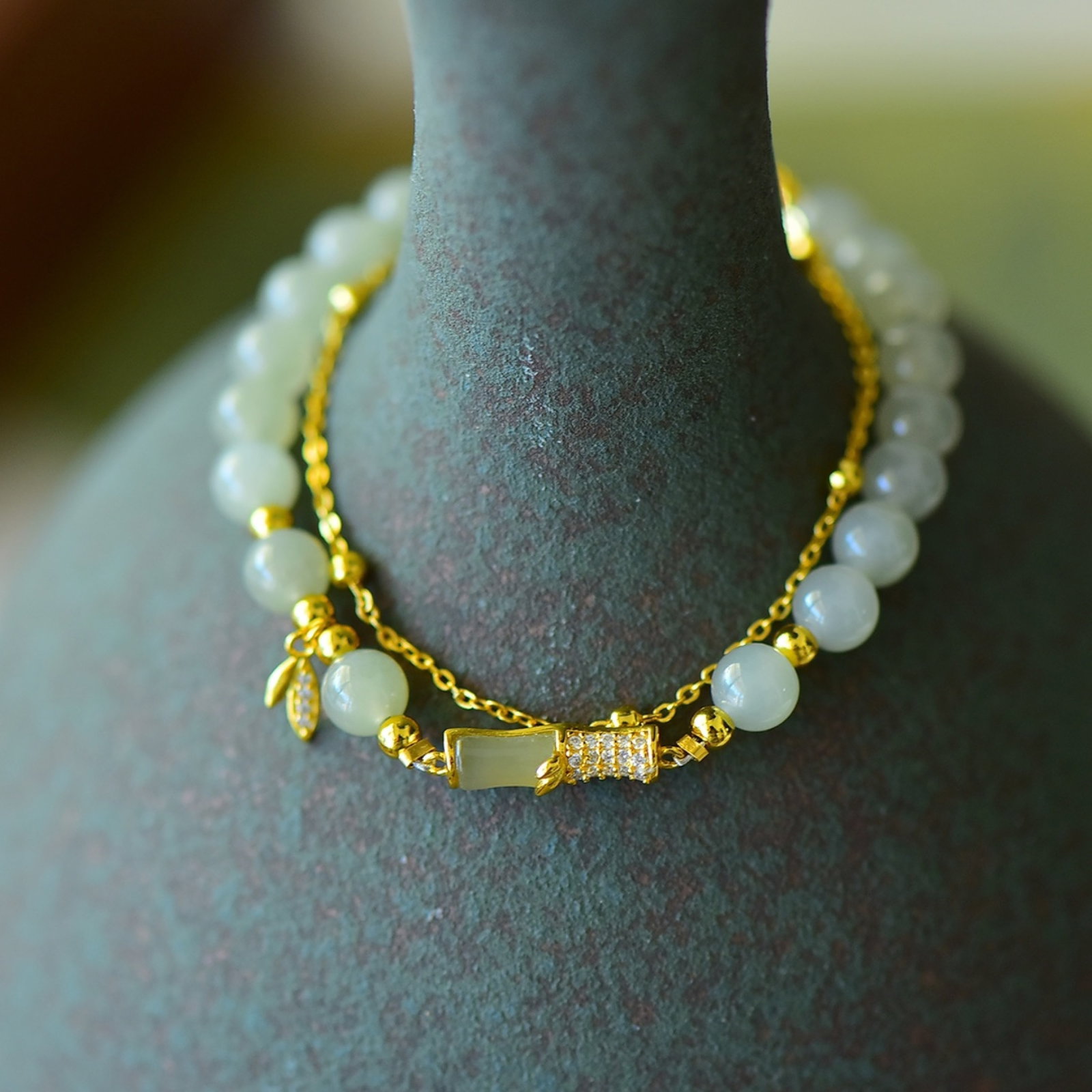 An Exquisite Sterling Silver-Gold Plated Inlaid Greenish Jade Bracelets,Inlaid Diamond (1 of 5)