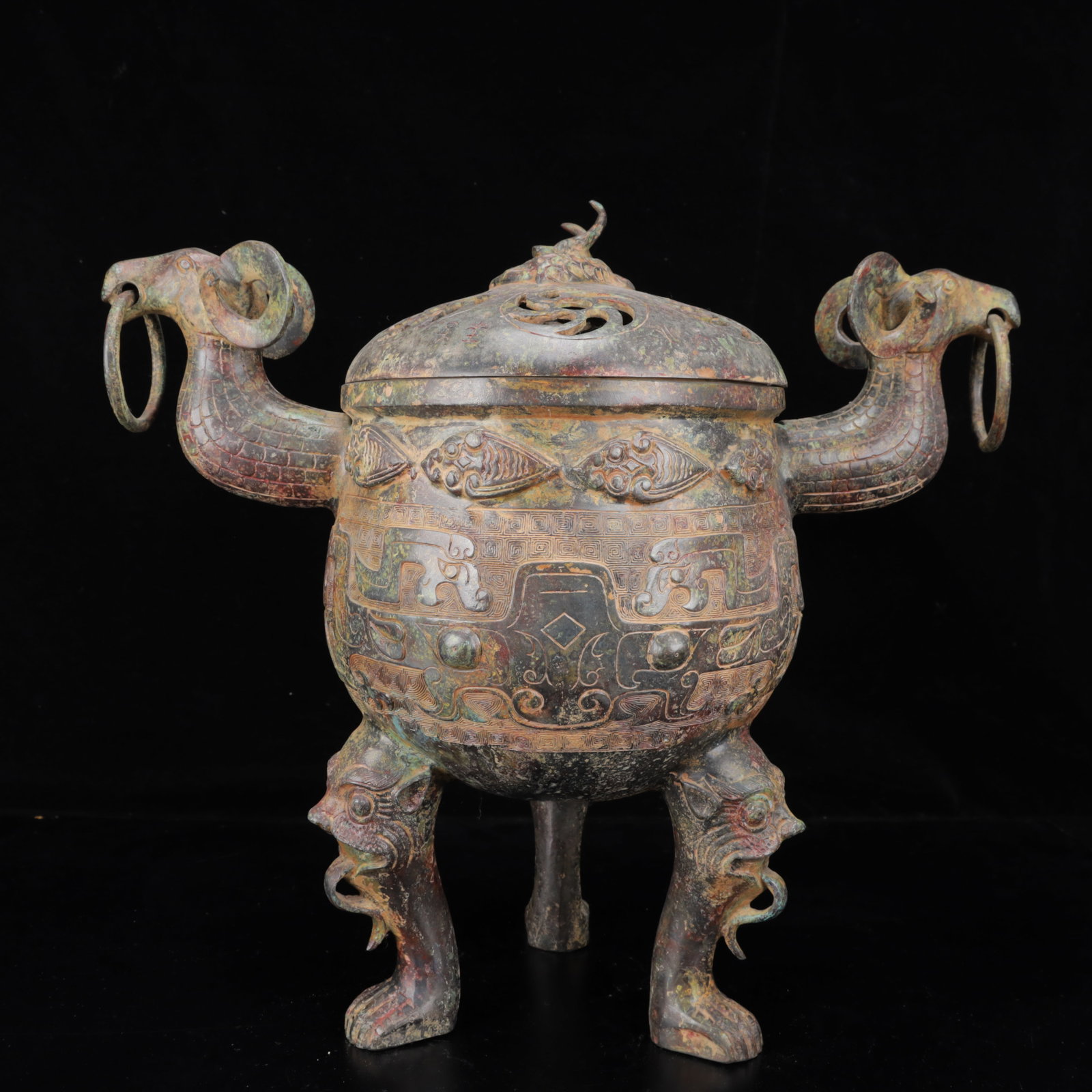An Archaic Bronze Chi-Dragon Pattern Double-Ears and Tripod Censer: An Archaic Bronze Chi-Dragon Pattern Double-Ears and Tripod Censer,The Warring States period in China,Size:17.7inx8.7inx15.4in,Weight:8100g 青铜螭龙纹双耳