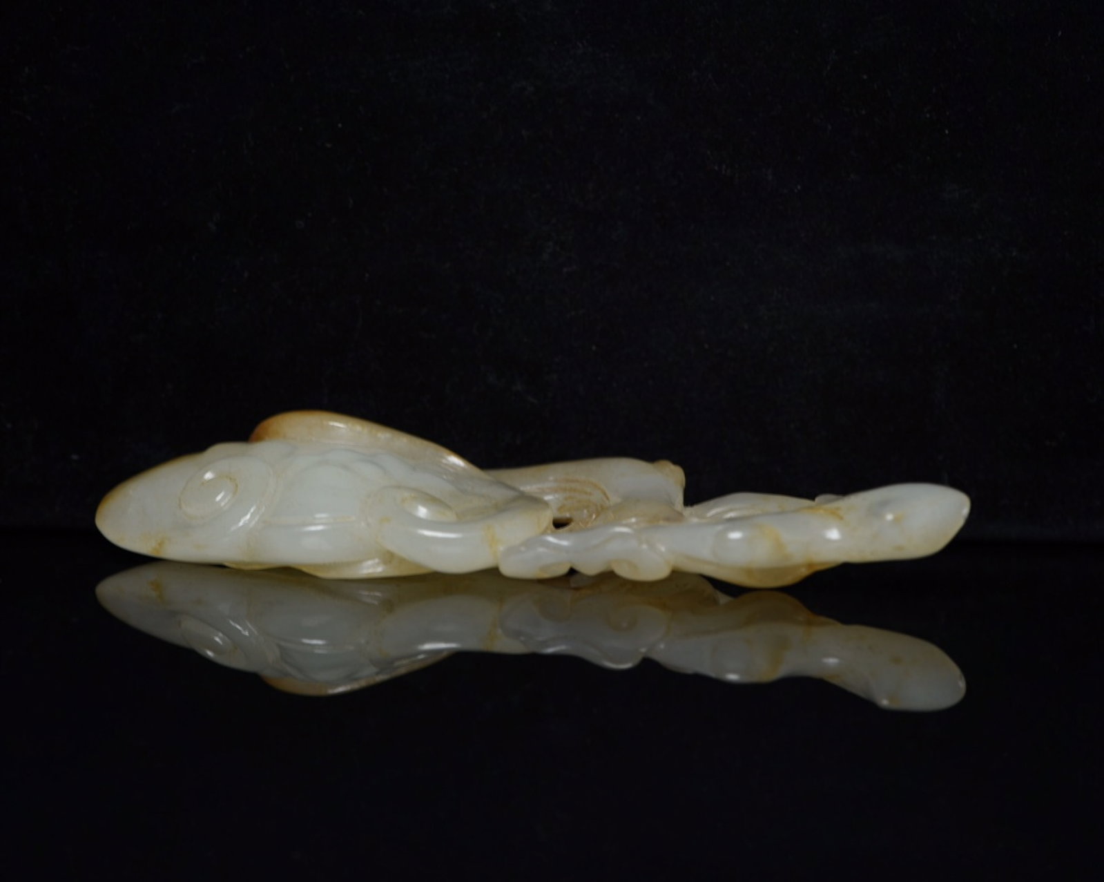 An Exquisite White Jade Ganoderma lucidum Pattern Ruyi - 3