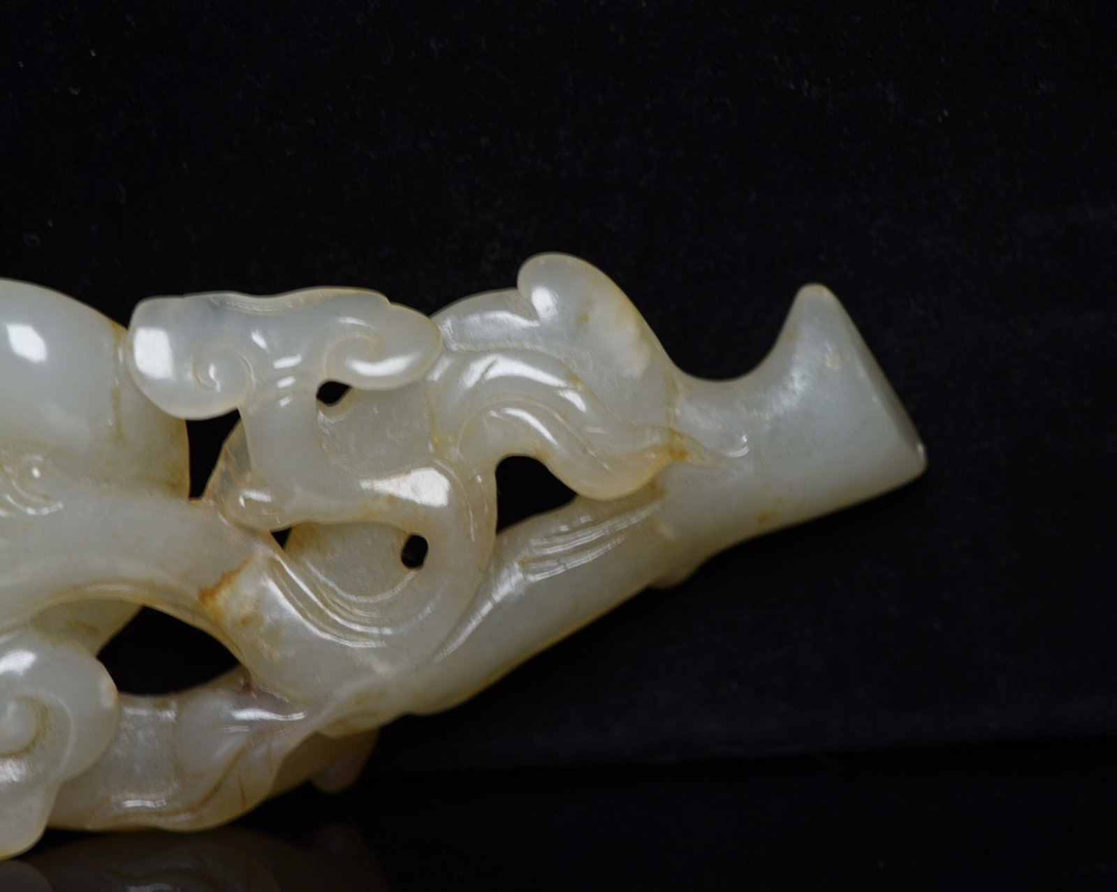 An Exquisite White Jade Ganoderma lucidum Pattern Ruyi - 7