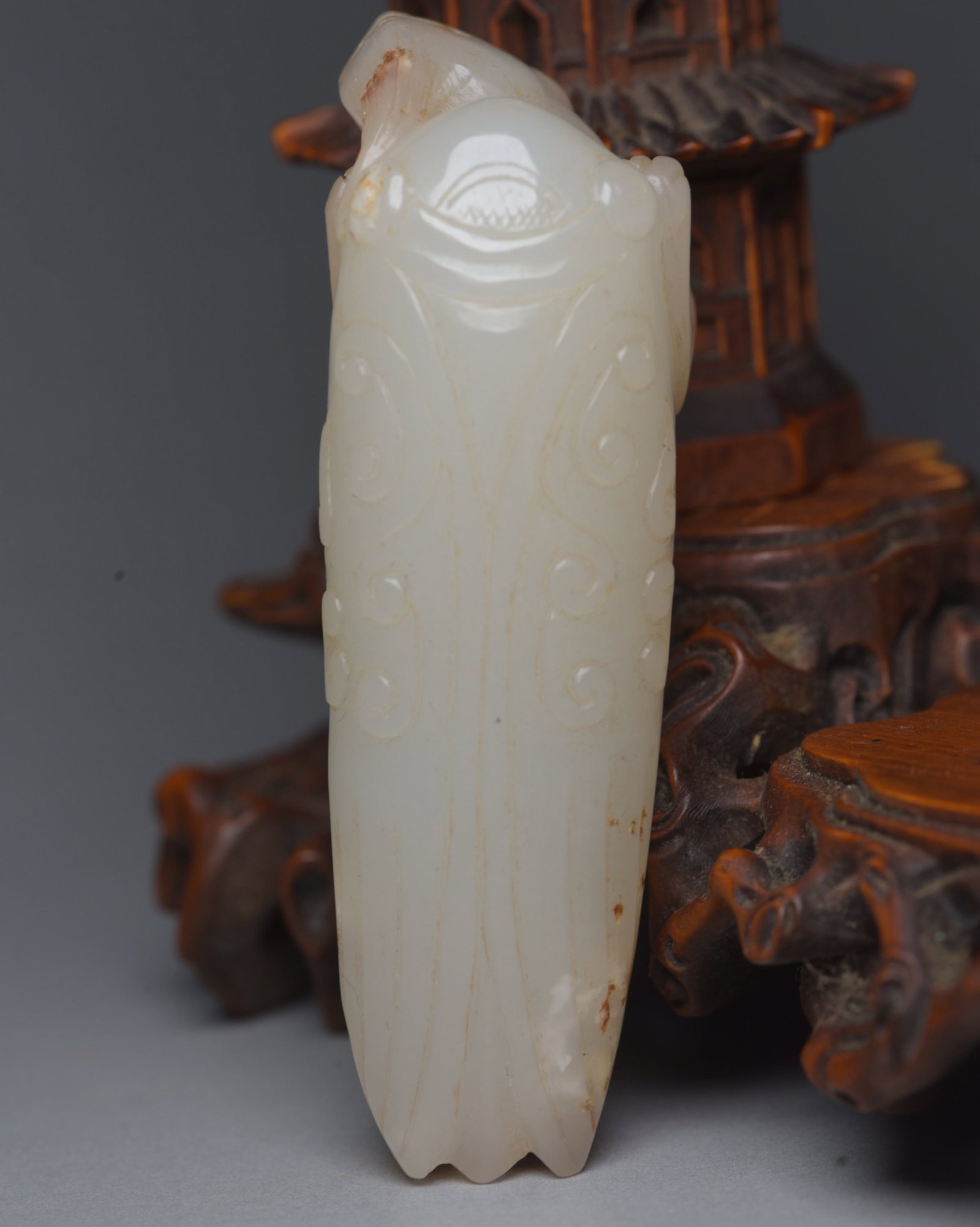 An Exquisite White Jade Cicada Pendant: An Exquisite White Jade Cicada Pendant,Qing Dynasty,China,Size:3.1inx1.1inx0.9in,Weight:82g 白玉蝉佩,中国清代