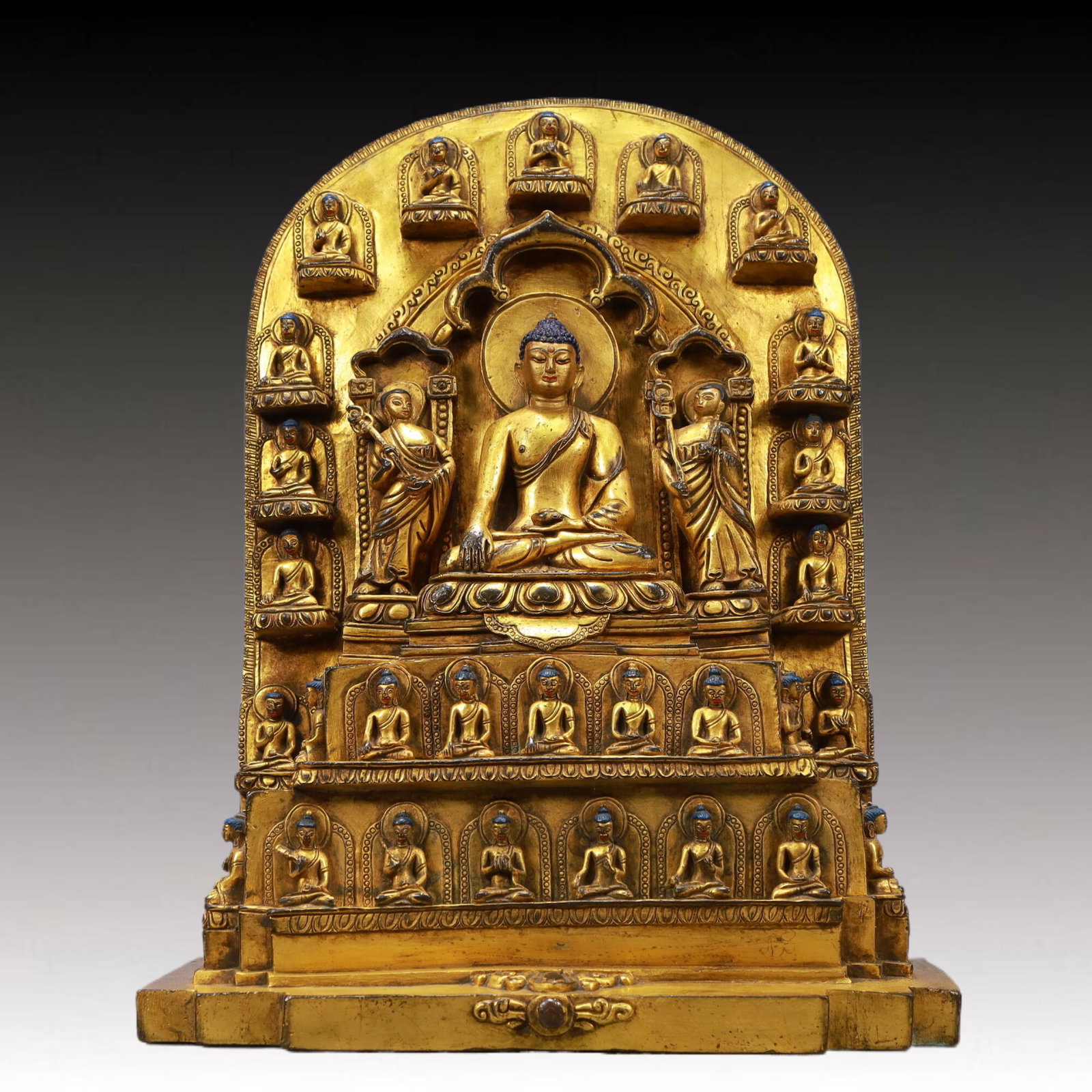 A Solemn Gilt Bronze Statue of Sakyamuni: A Solemn Gilt Bronze Statue of Sakyamuni,Ming Dynasty, China,Size:12.2inx6.3inx15.4inWeight:19900g 铜鎏金释迦牟尼像,中国明代