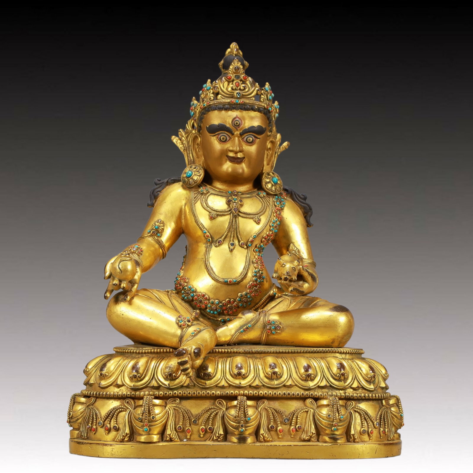 A Solemn Gilt Bronze Statue of Mammon,Inlaid Turquoise: A Solemn Gilt Bronze Statue of Mammon,Inlaid Turquoise,Ming Dynasty, China,Size:12.2inx8.3inx15.7in,Weight:12800g 铜鎏金财神像,嵌绿松石,