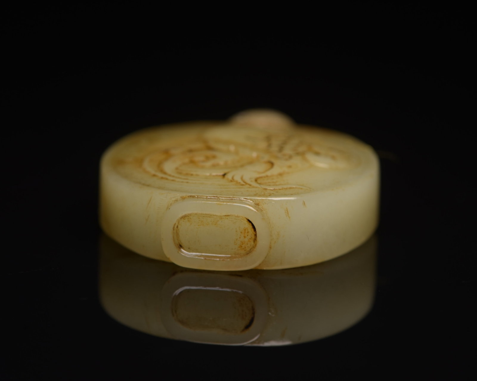 An Exquisite White Jade Fish Pattern Snuff Bottle - 5