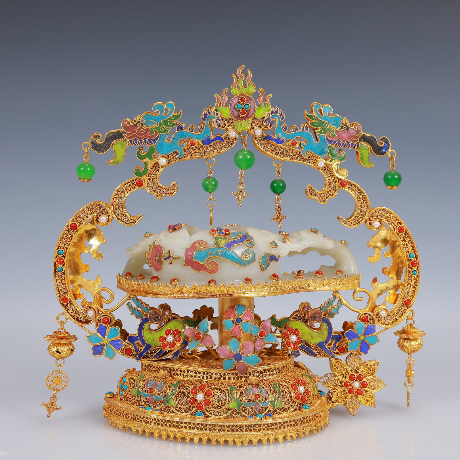 An Exquisite Filigree and Gilding Inlaid White Jade Elephant Ornament,Inlaid Gems: An Exquisite Filigree and Gilding Inlaid White Jade Elephant Ornament,Inlaid Gems,Qing Dynasty, China,Qianlong Four-Character Mark,Size:9.8inx4.3inx9.1in,Weight:950g 花丝鎏金&#