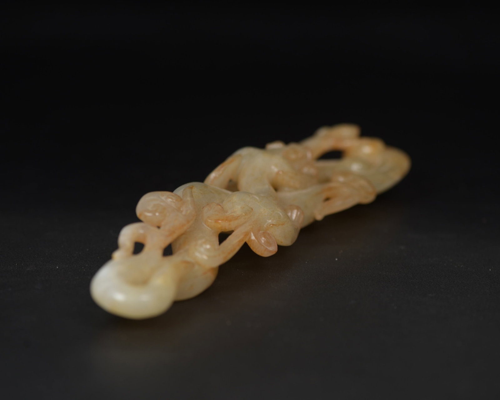 An Exquisite White Jade Ganoderma lucidum Pattern Ruyi - 4